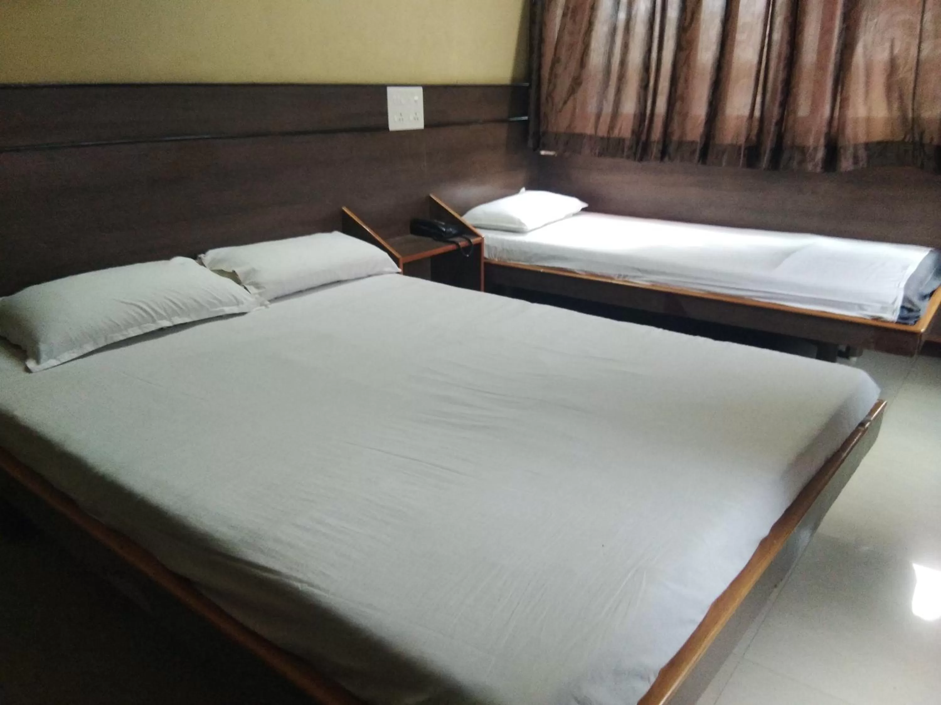 Bedroom, Bed in Sri Saraswathi Lodge