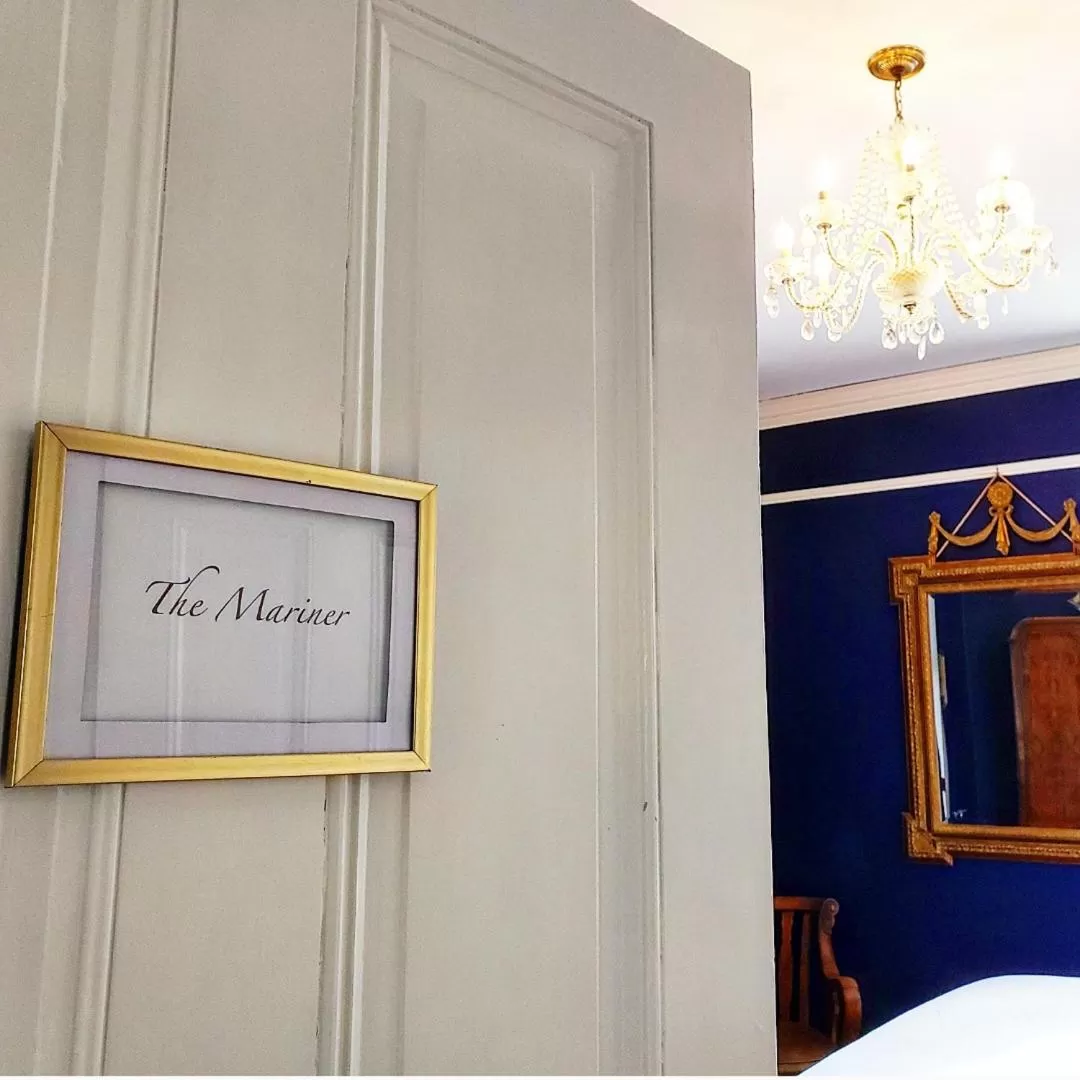 Bedroom, Bed in South Court Inn