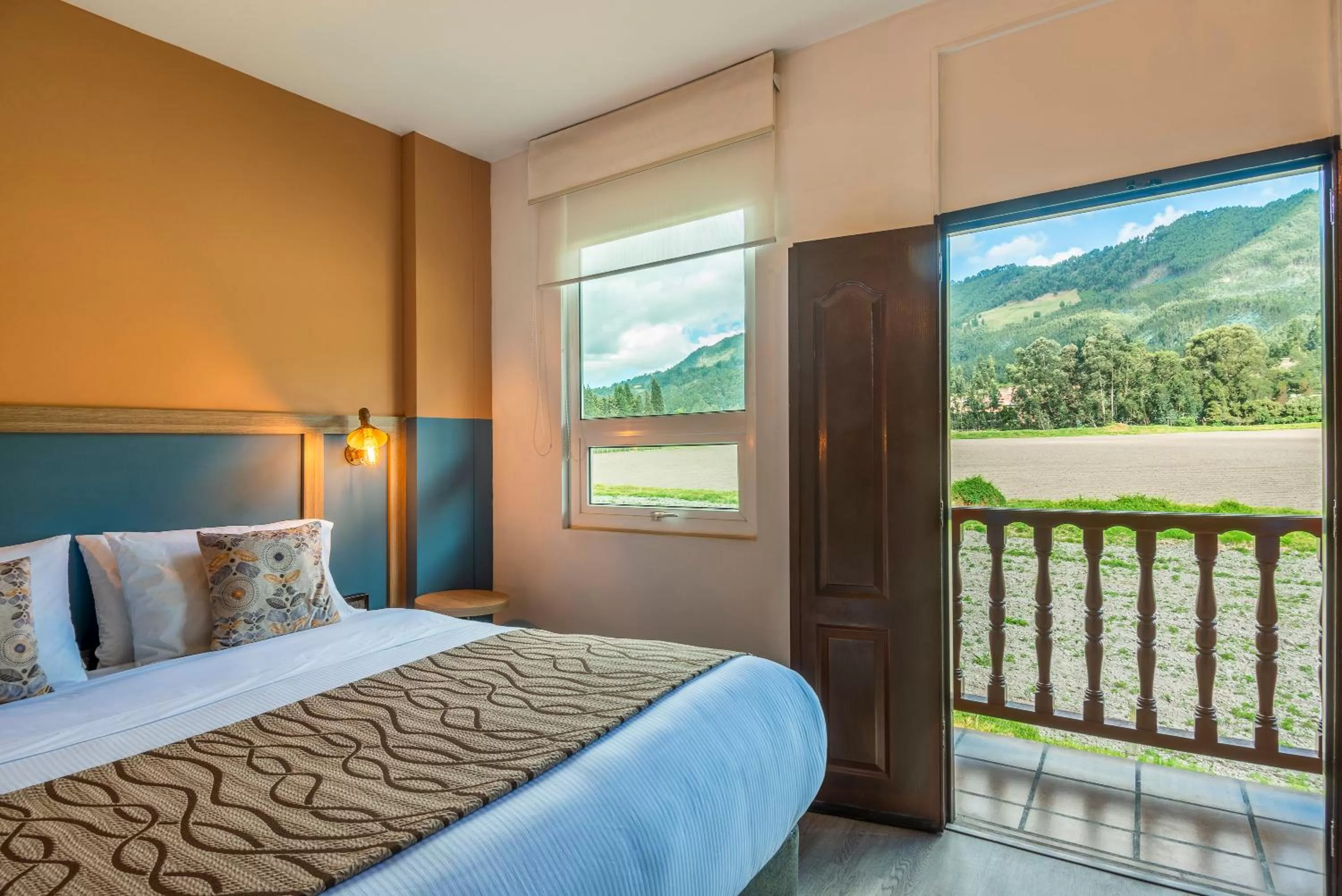 Mountain view, Bed in Hotel Xue Sabana