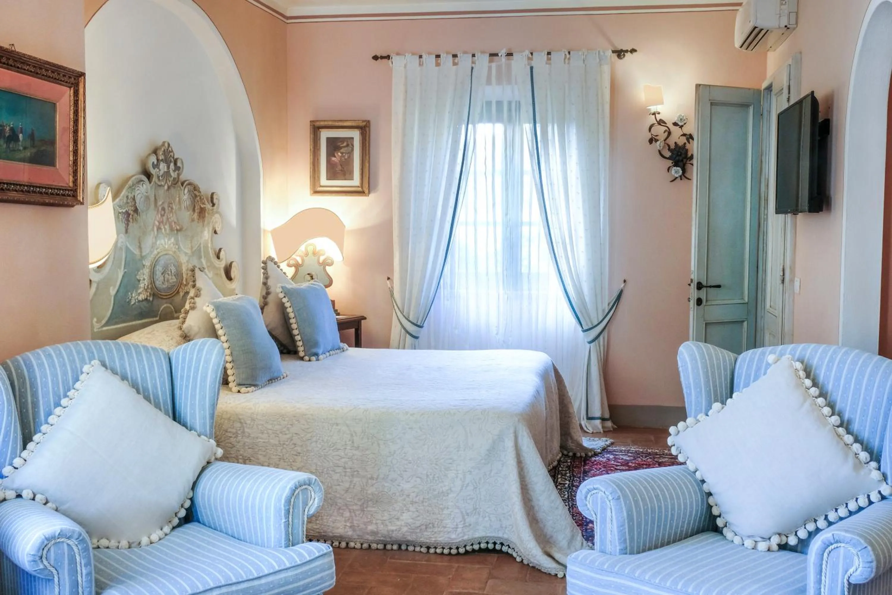 Bed in Il Falconiere Relais & Spa