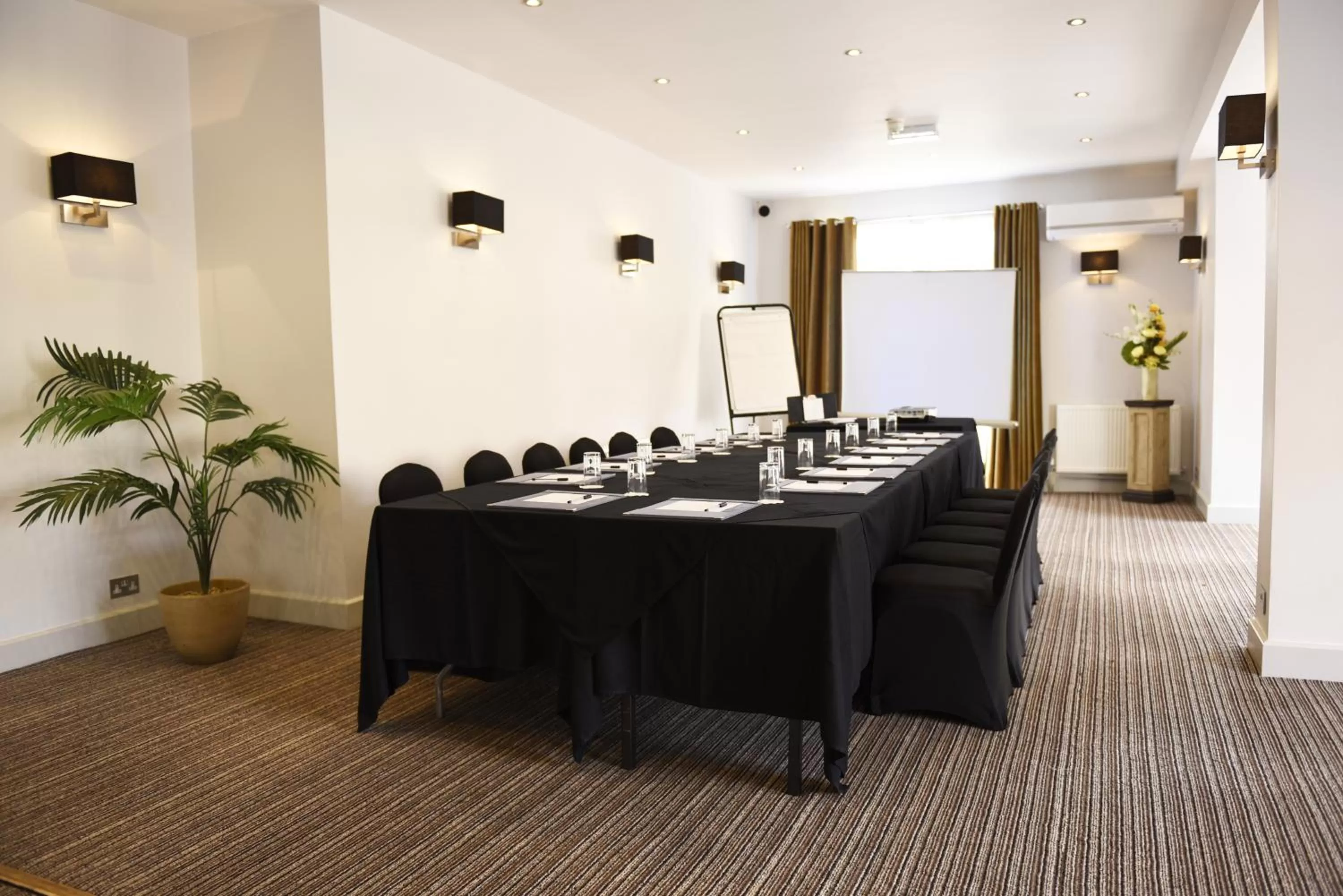 Banquet/Function facilities in The Riviera Hotel & Apartments - Alum Chine