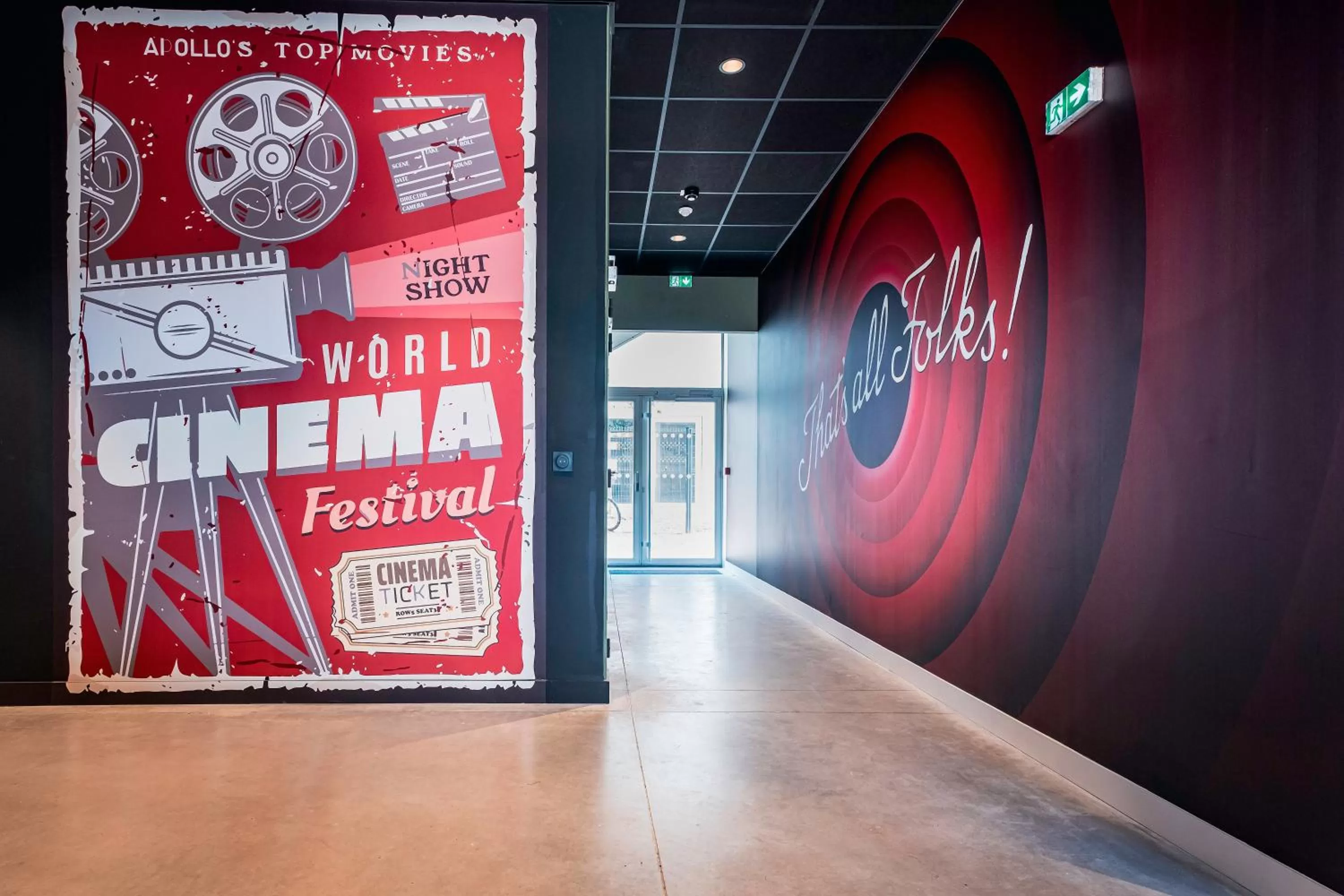 Lobby or reception in ibis Styles Lens Centre Gare