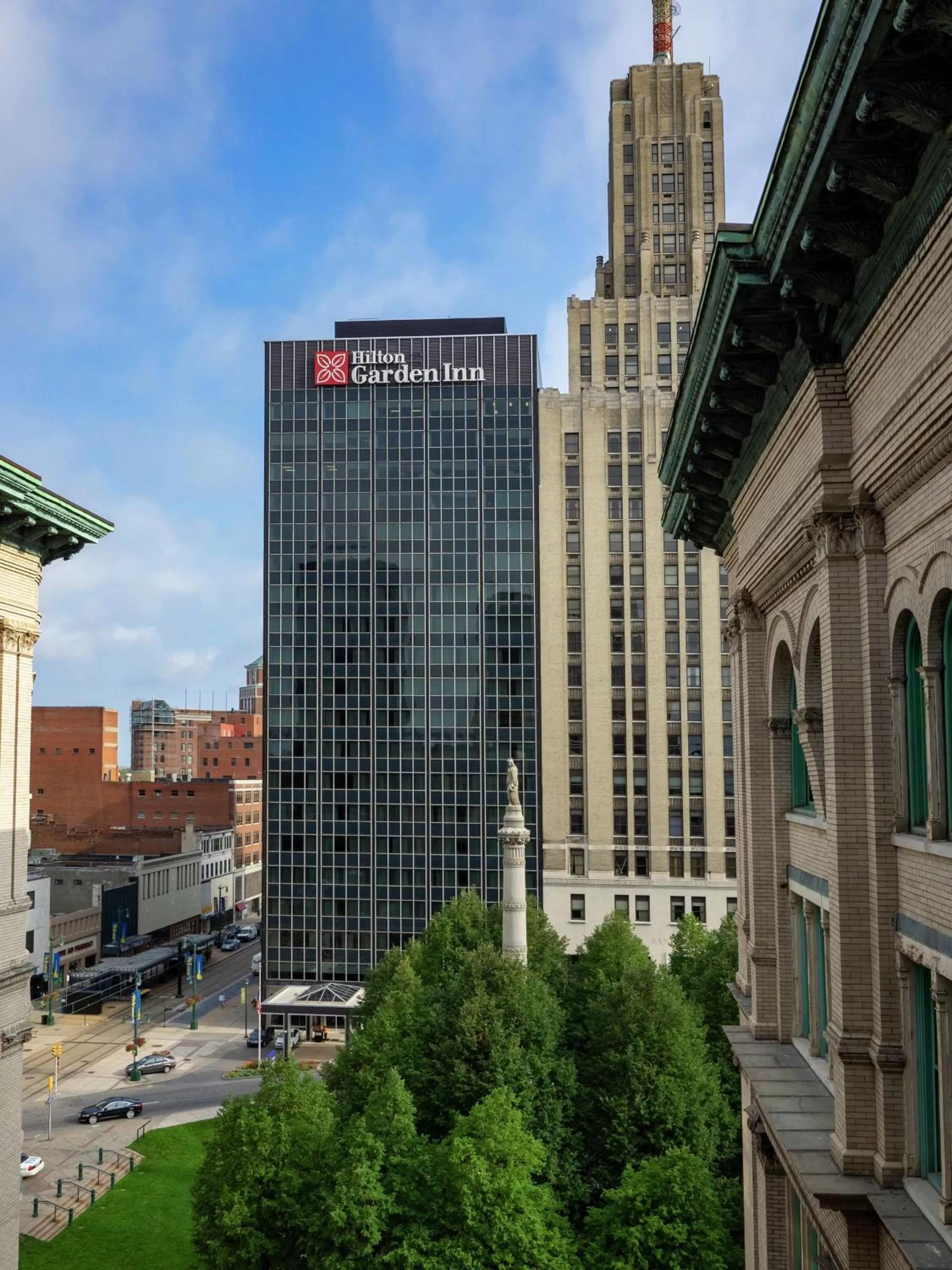 Property building in The Hilton Garden Inn Buffalo-Downtown