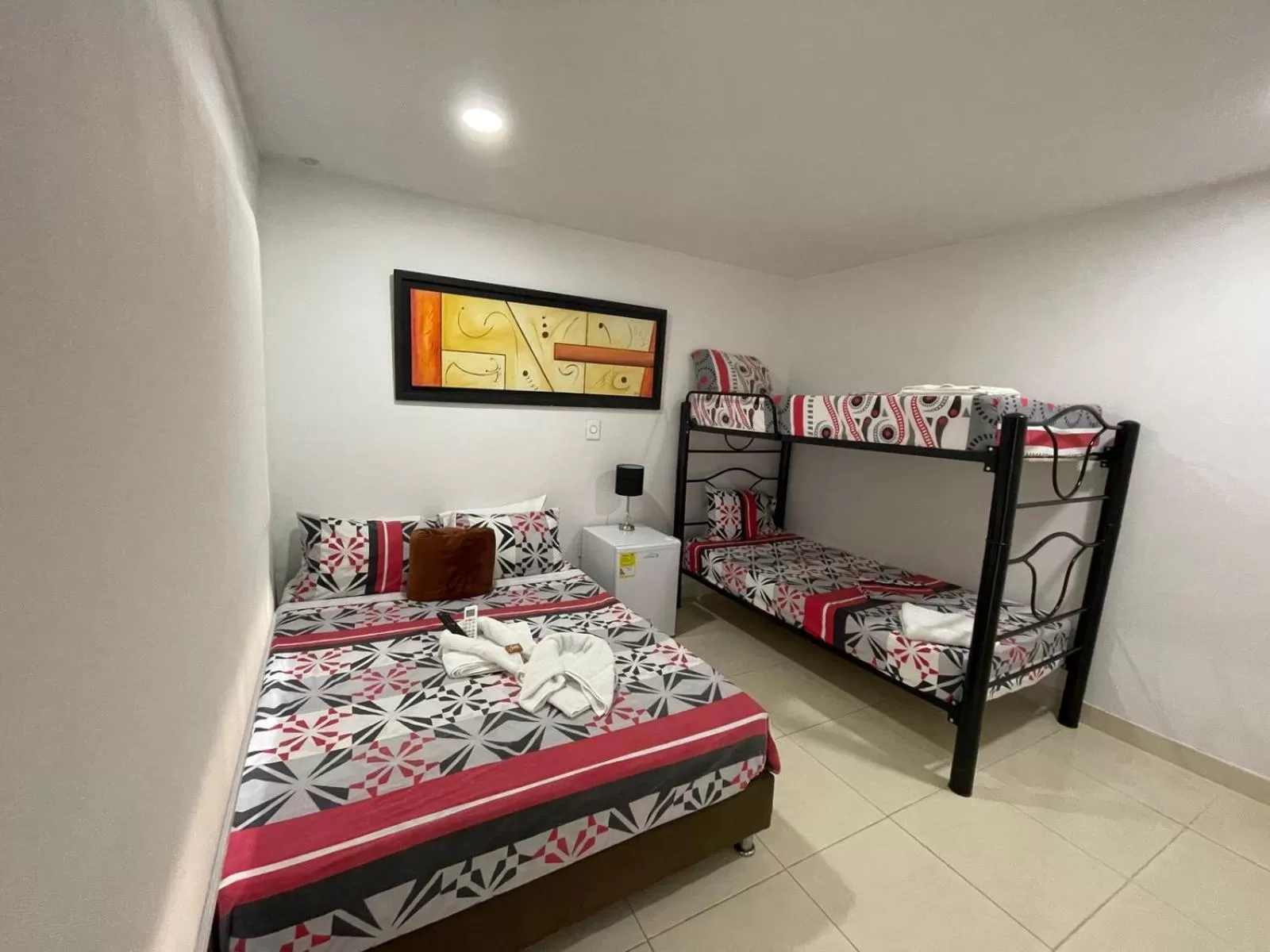 Photo of the whole room, Bed in Lindos apartaestudios y habitaciones en Ibague