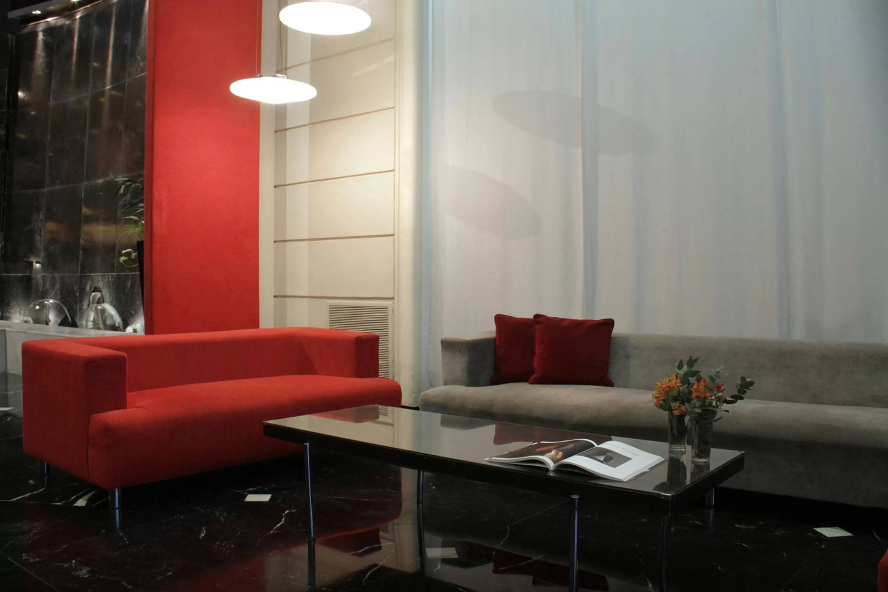 Lobby or reception in Ramada by Wyndham Buenos Aires Centro