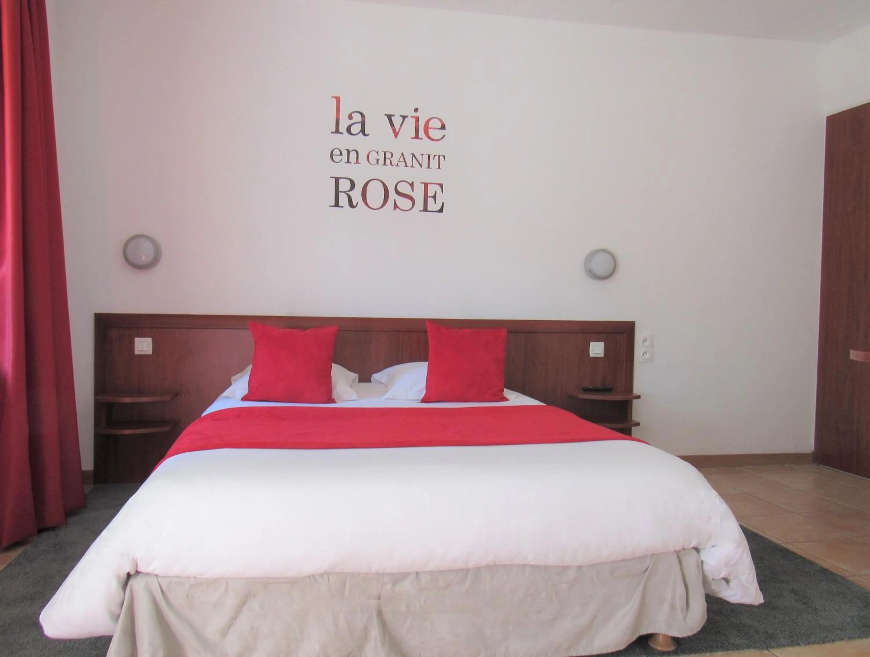 Bedroom, Bed in Citotel Les Sternes