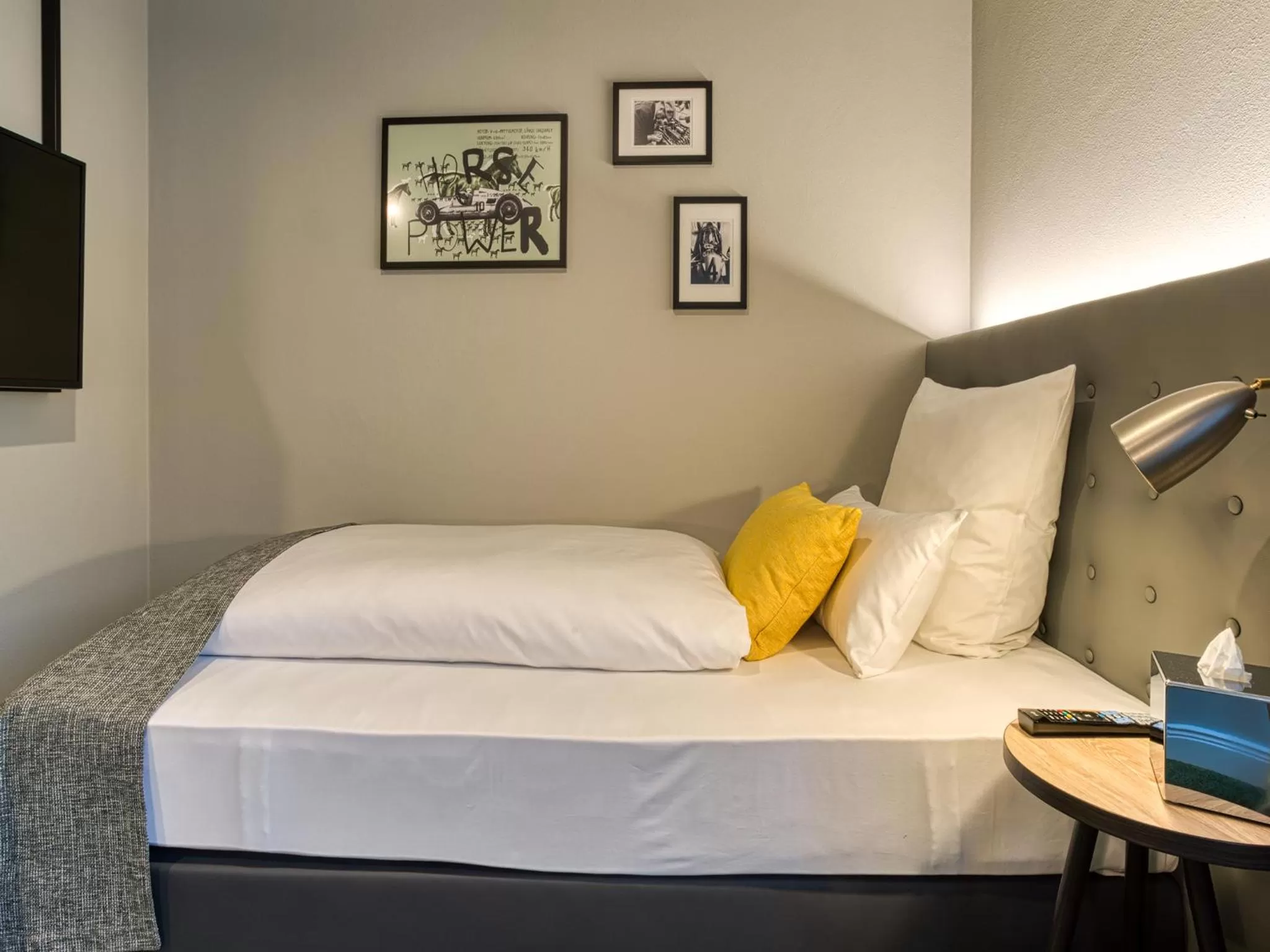 Photo of the whole room, Bed in NYCE Hotel Ingolstadt