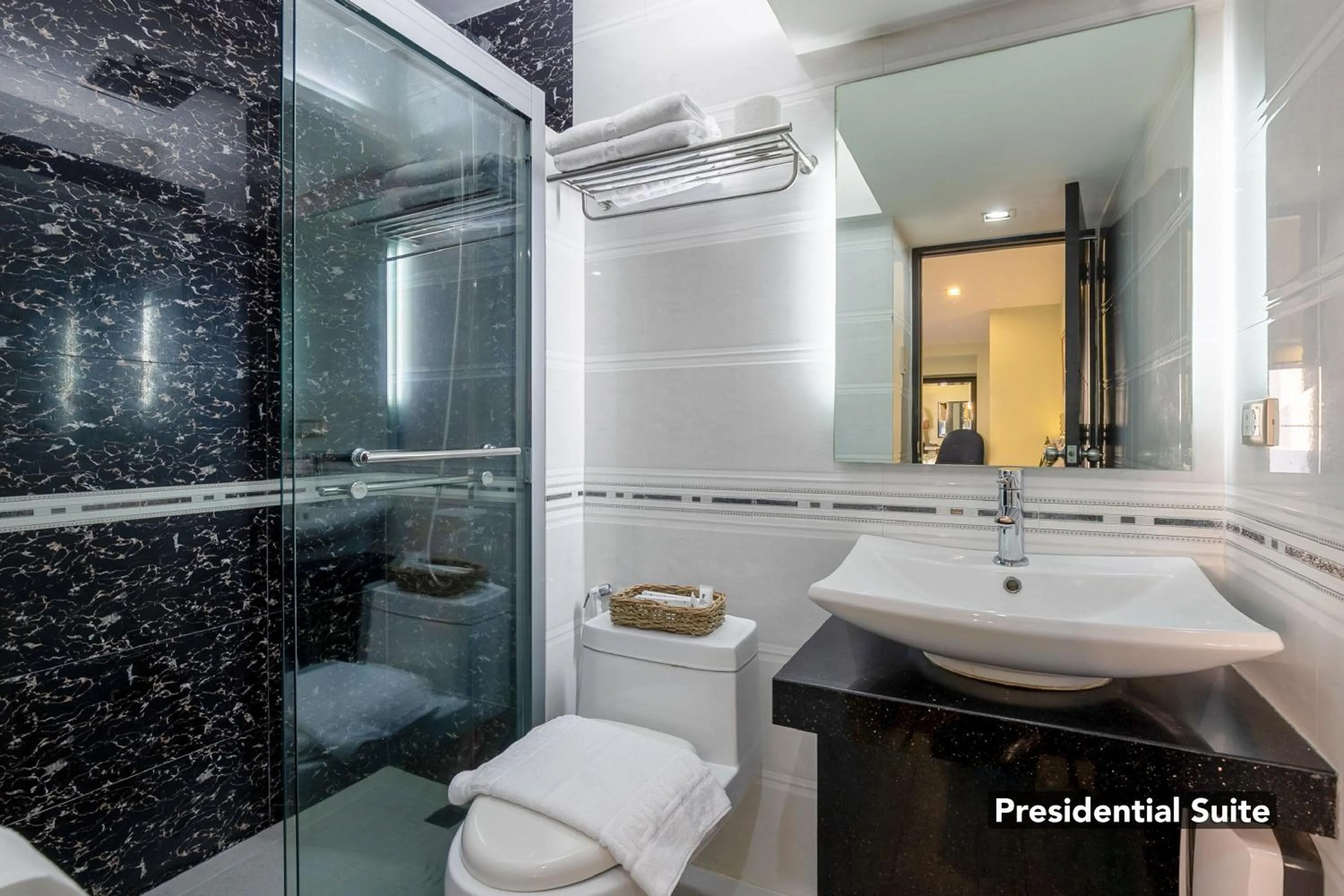 Bathroom in Orchid Garden Suites