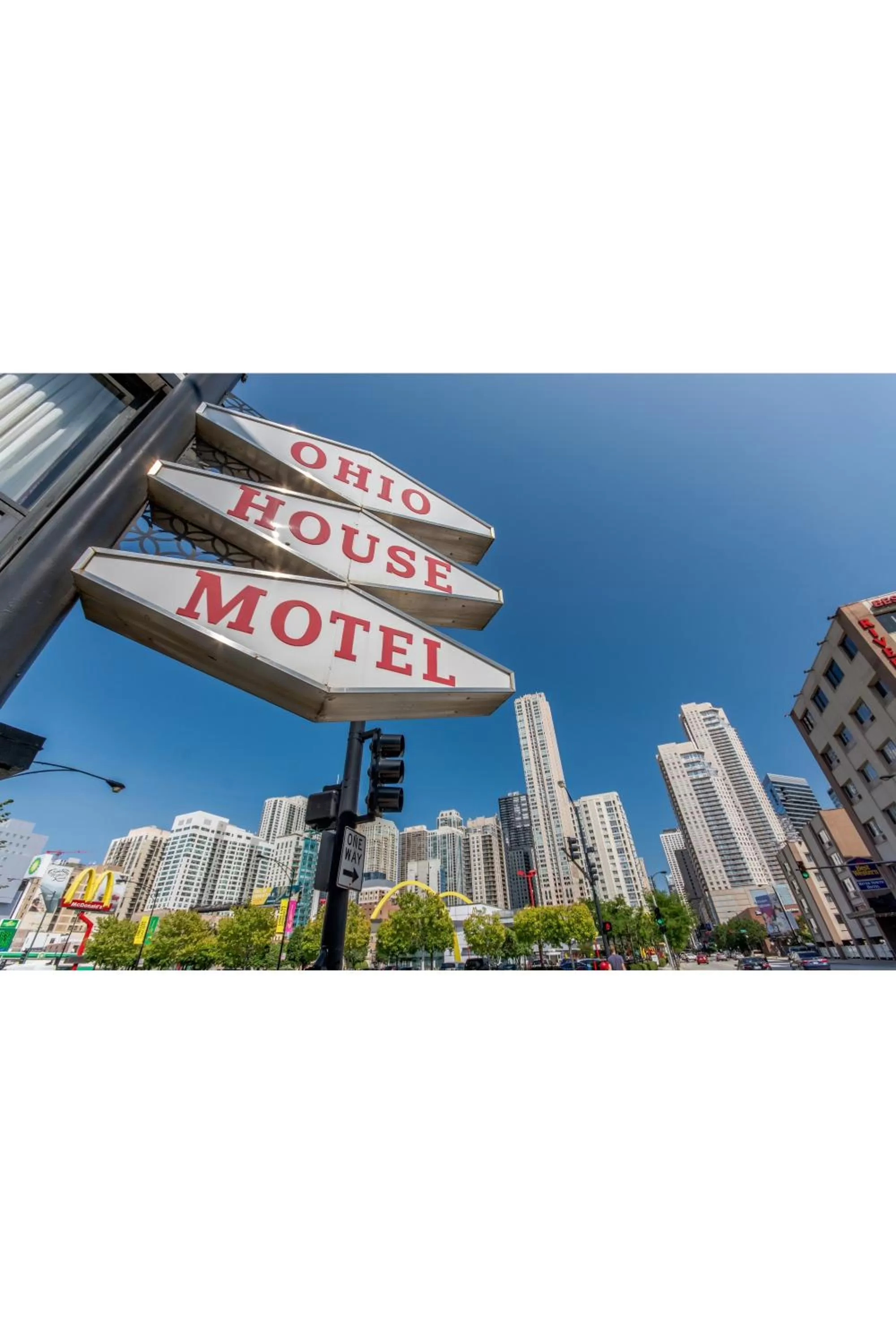 Property logo or sign in Ohio House Motel