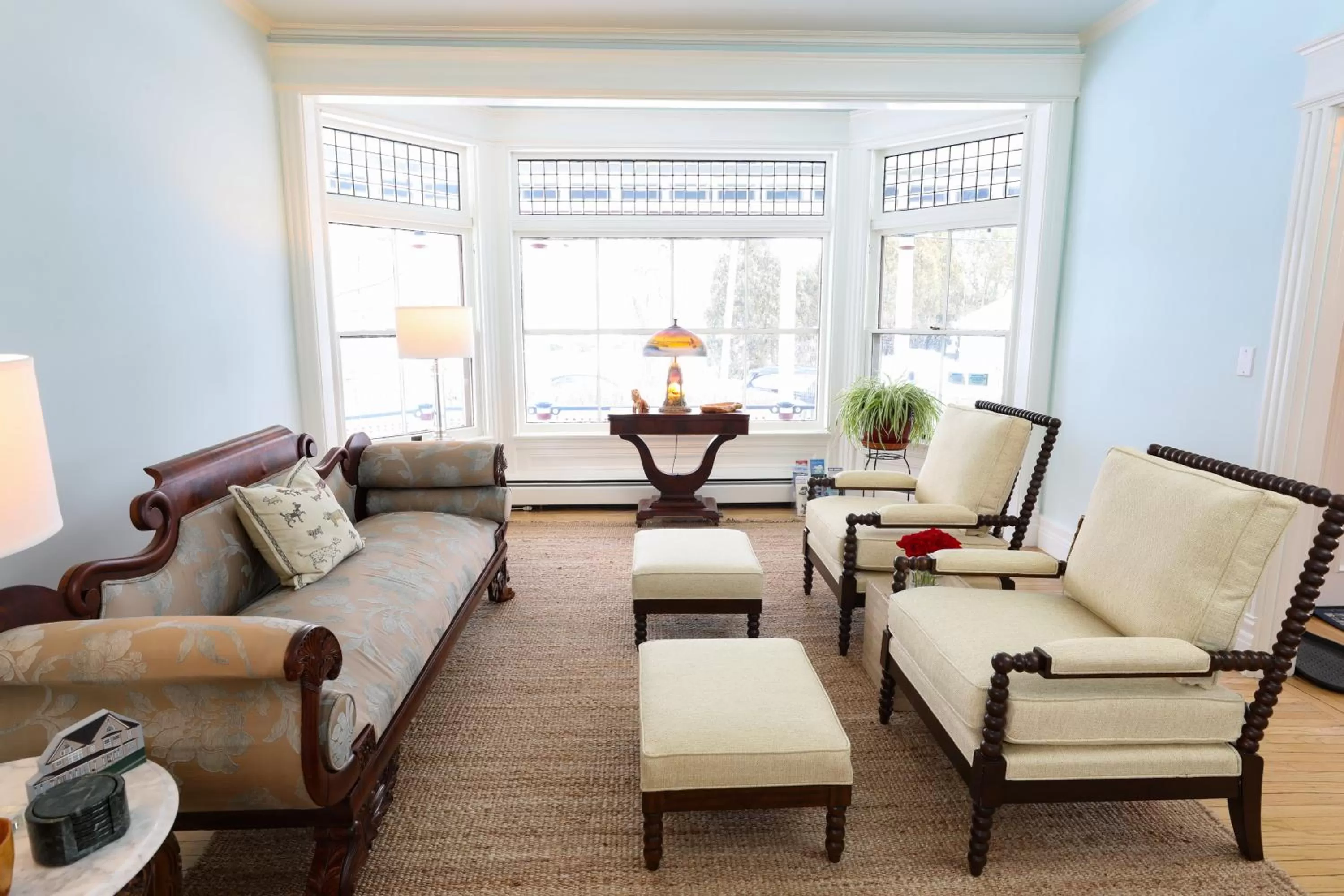 Seating Area in 2W Lake