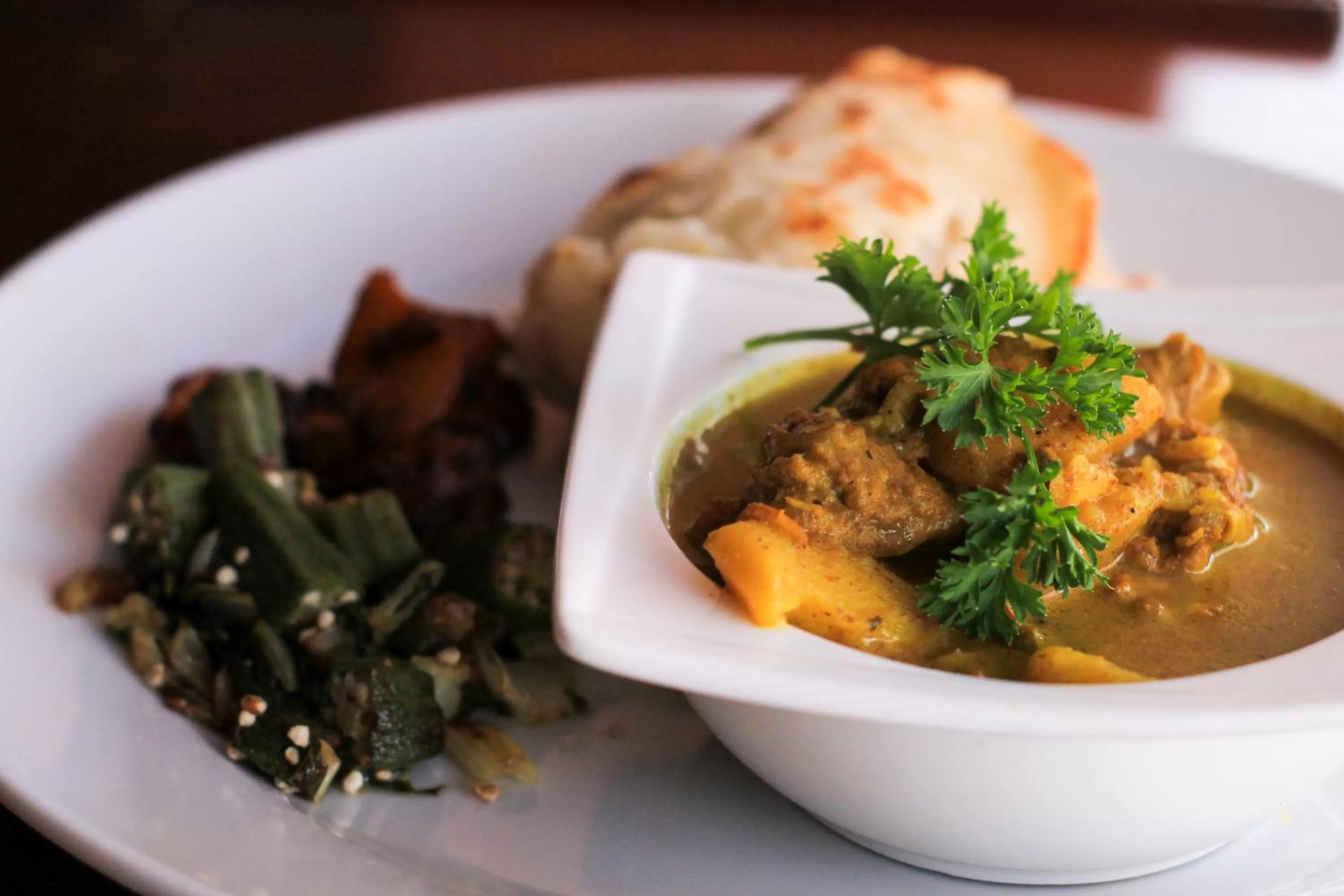 Restaurant/places to eat in Worthing Court Apartment Hotel