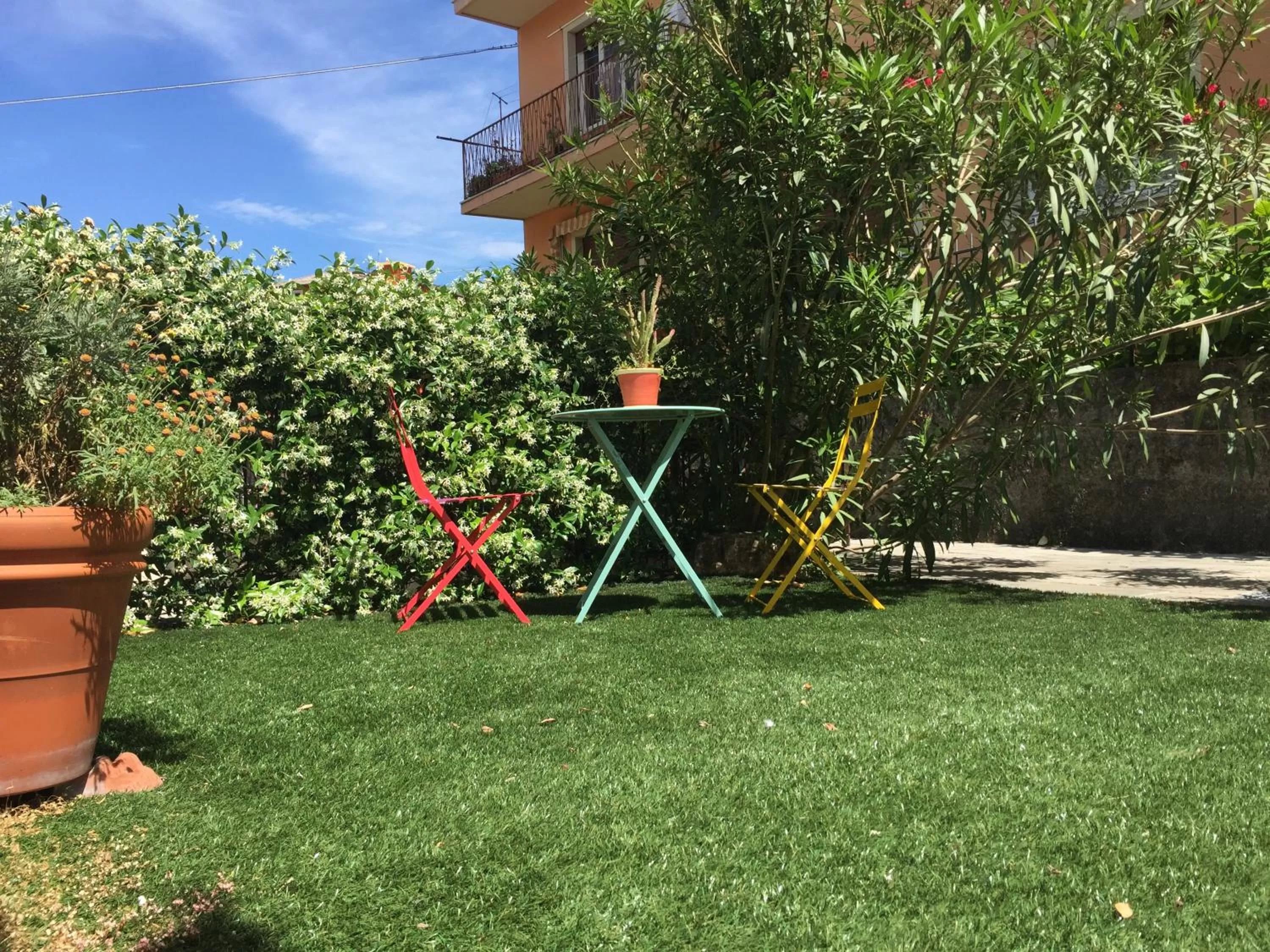 Garden in Oasi Hotel