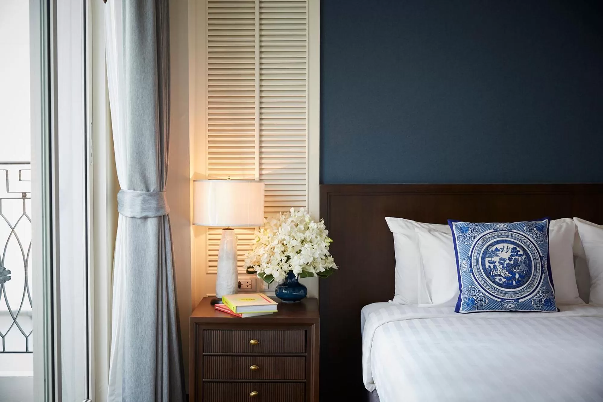 Bed in The Rose Residence, Bangkok