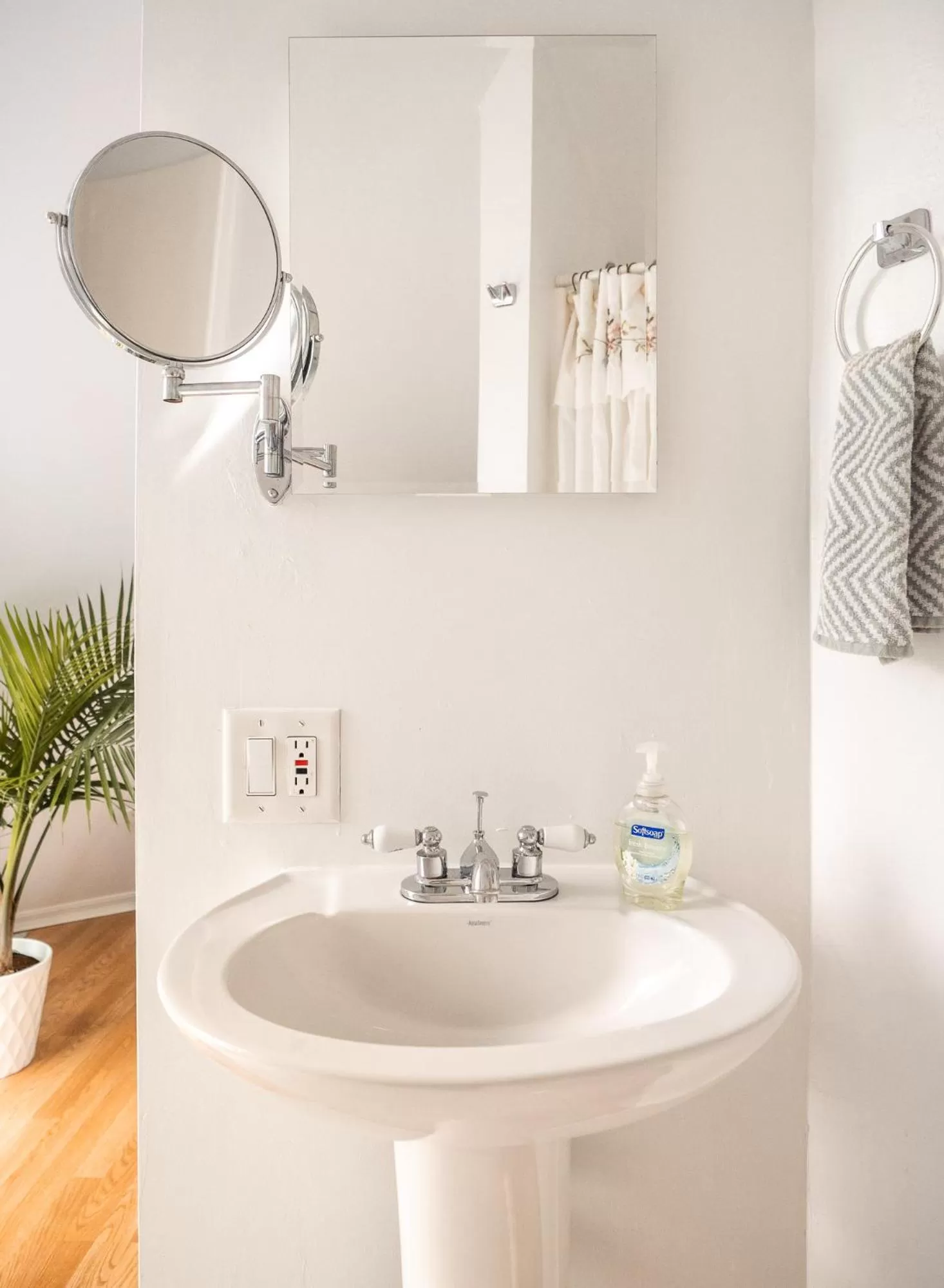 Bathroom in Pyramids in Florida