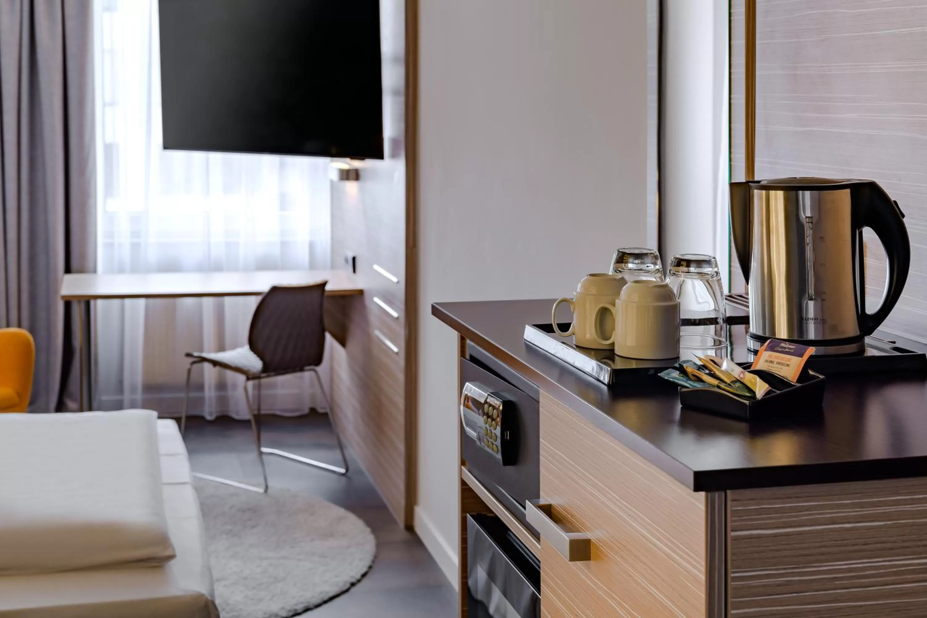 TV and multimedia, Bed in Mercure Hotel Stuttgart Gerlingen