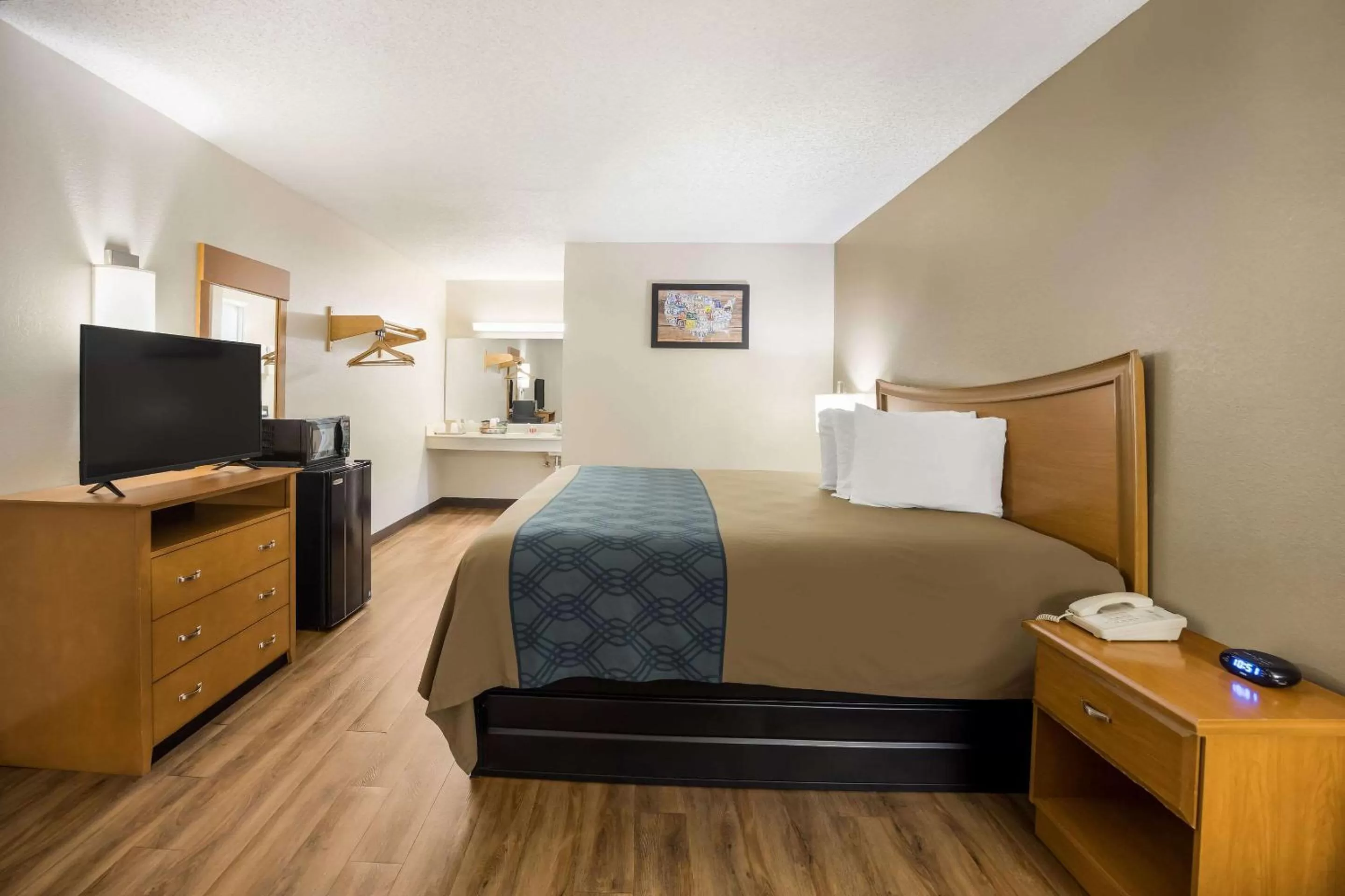 Bedroom in Econo Lodge Live Oak