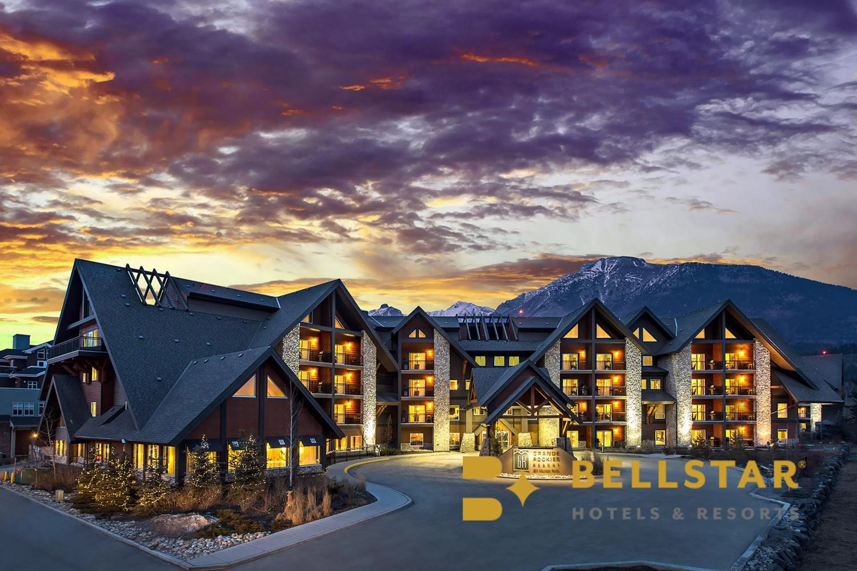 Property building in Grande Rockies Resort-Bellstar Hotels & Resorts