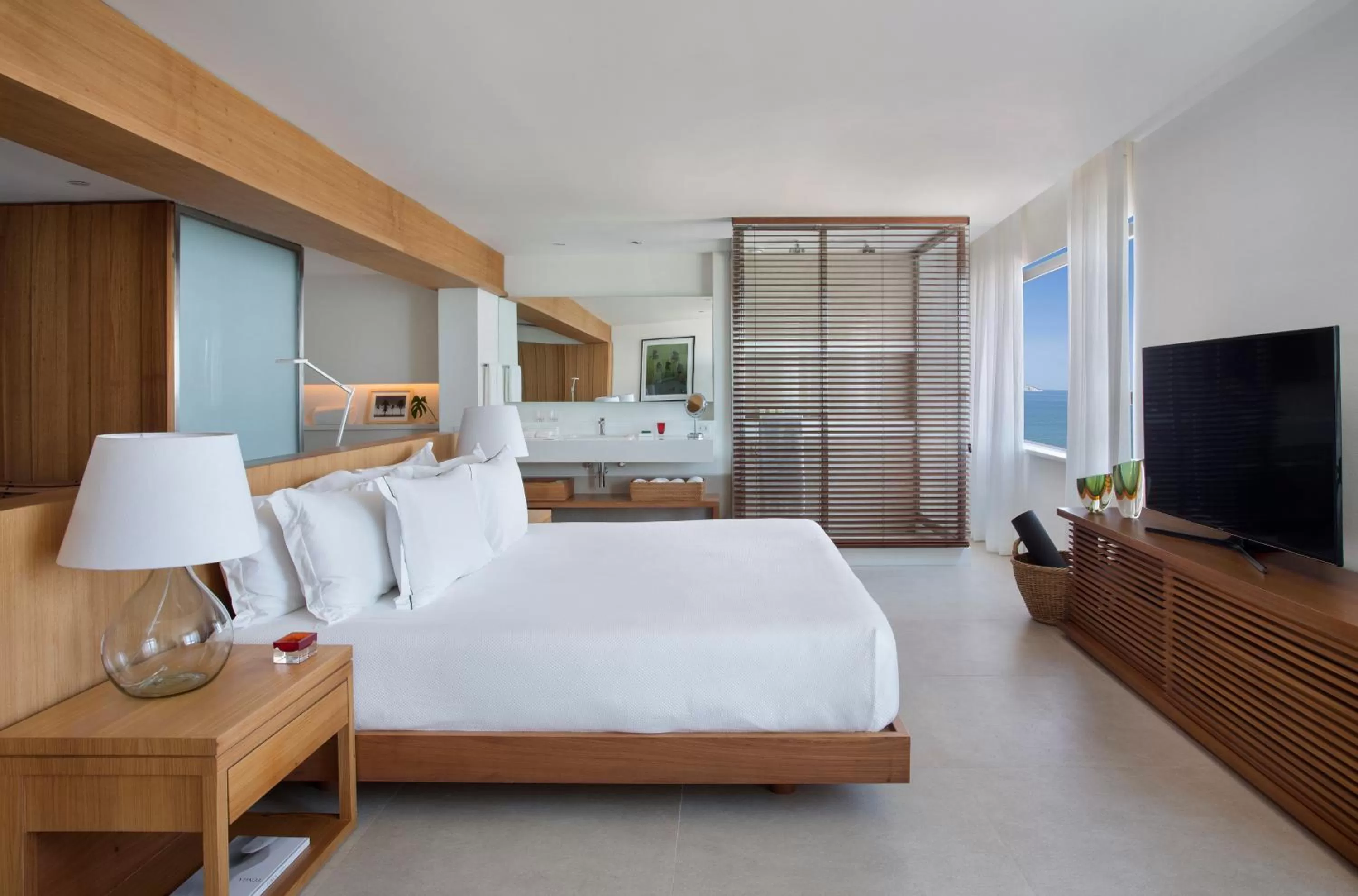 Sea view, Bed in JANEIRO Hotel