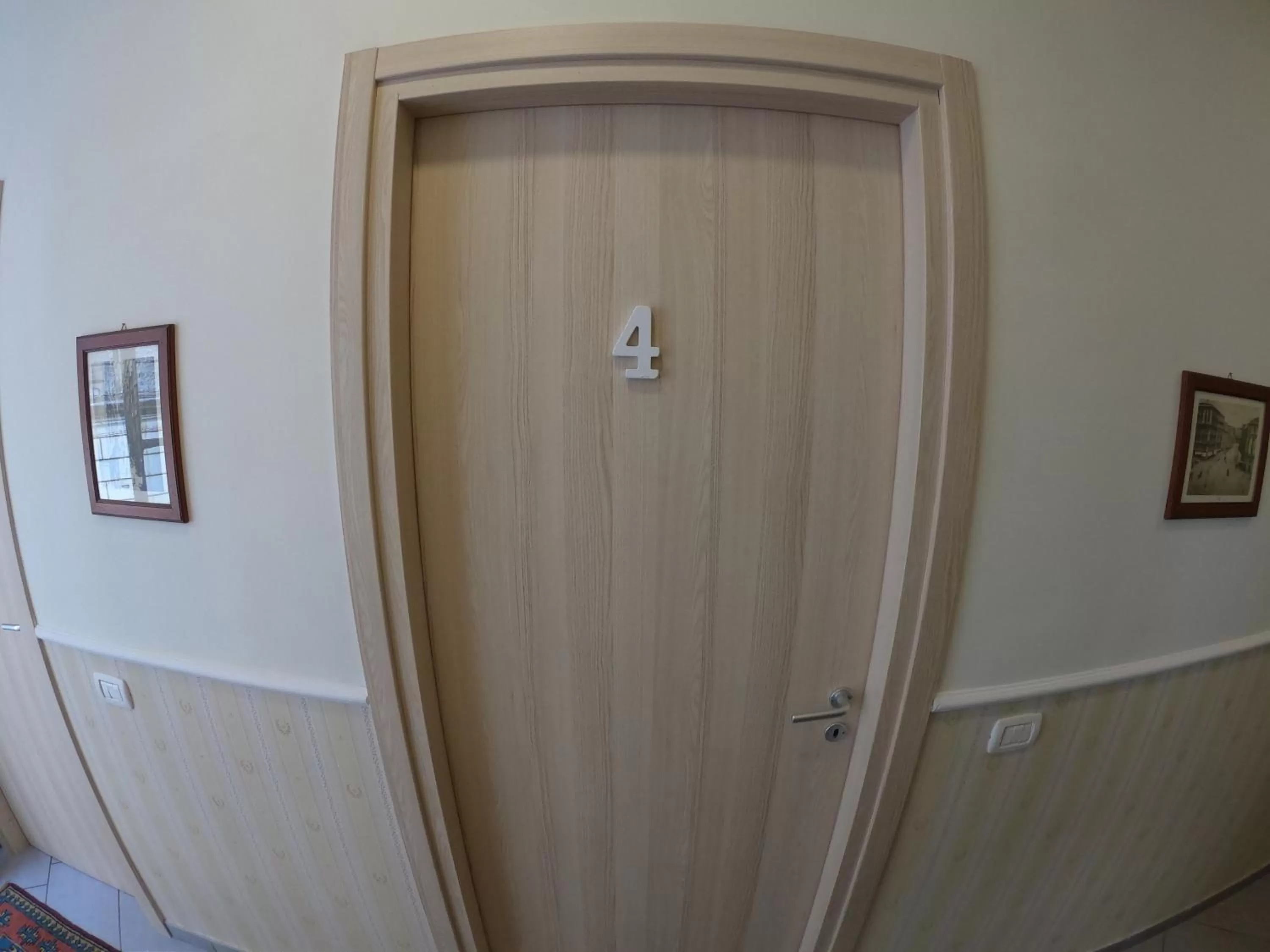 Logo/Certificate/Sign in B&B 248