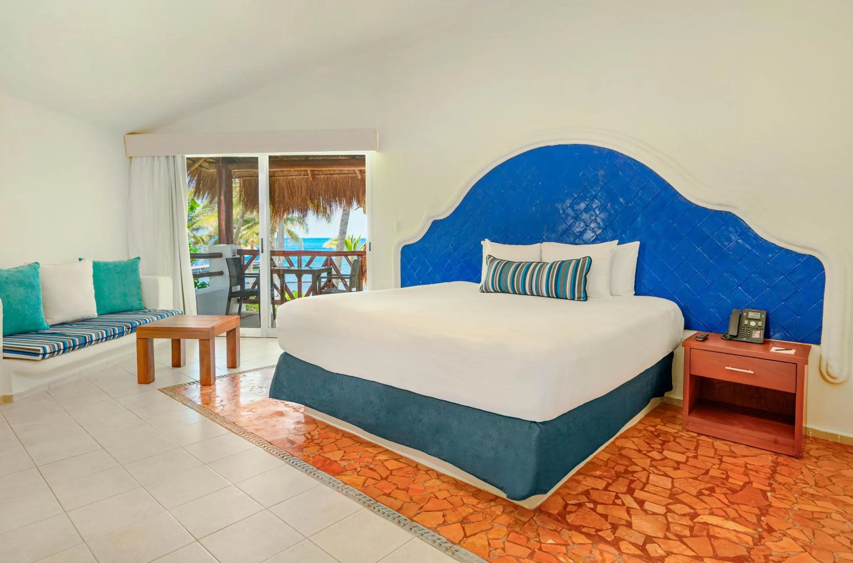 Bed in Desire Riviera Maya Pearl Resort All Inclusive - Couples Only