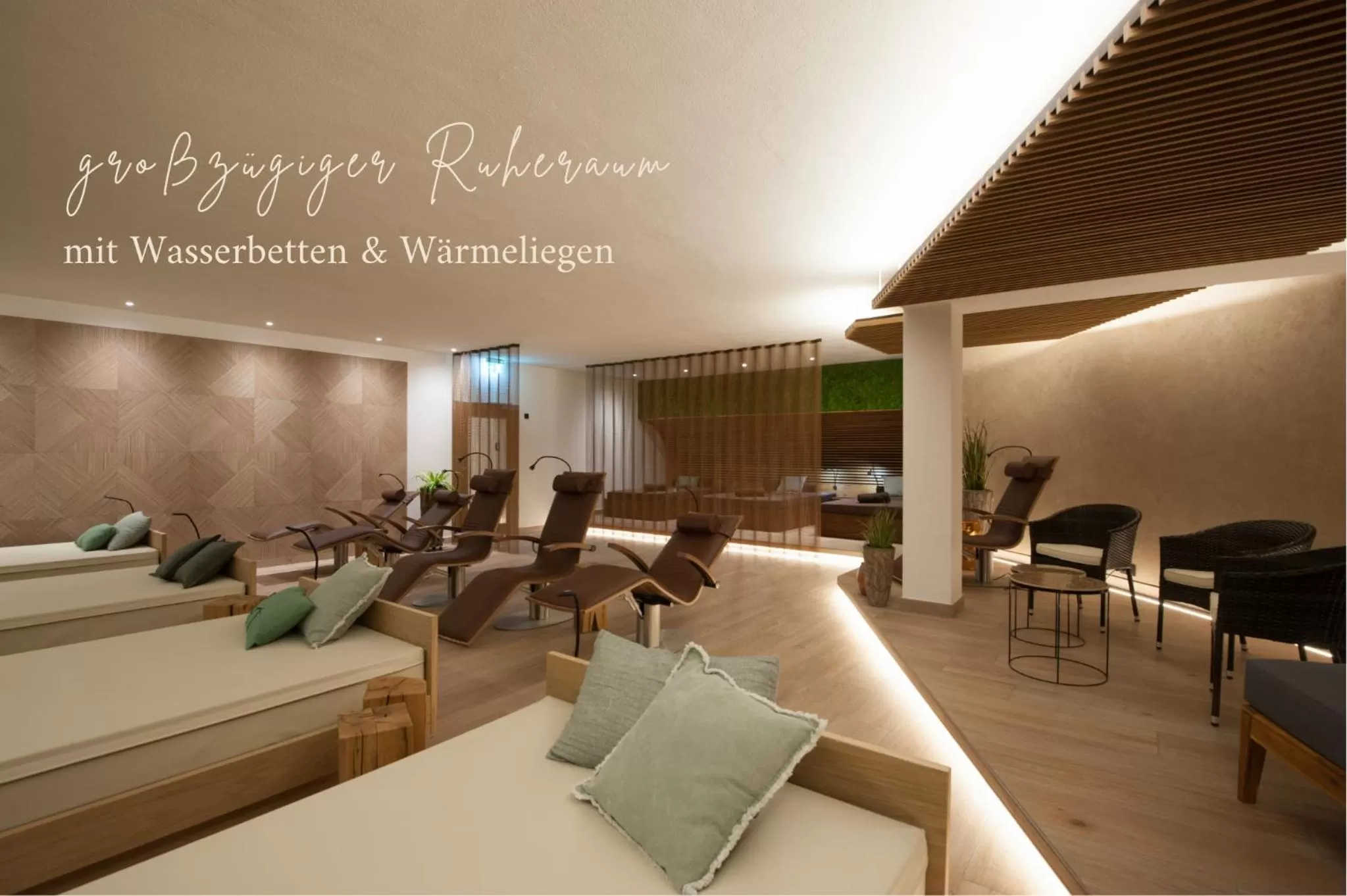 Sauna, Bed in Hotel Schwaiger