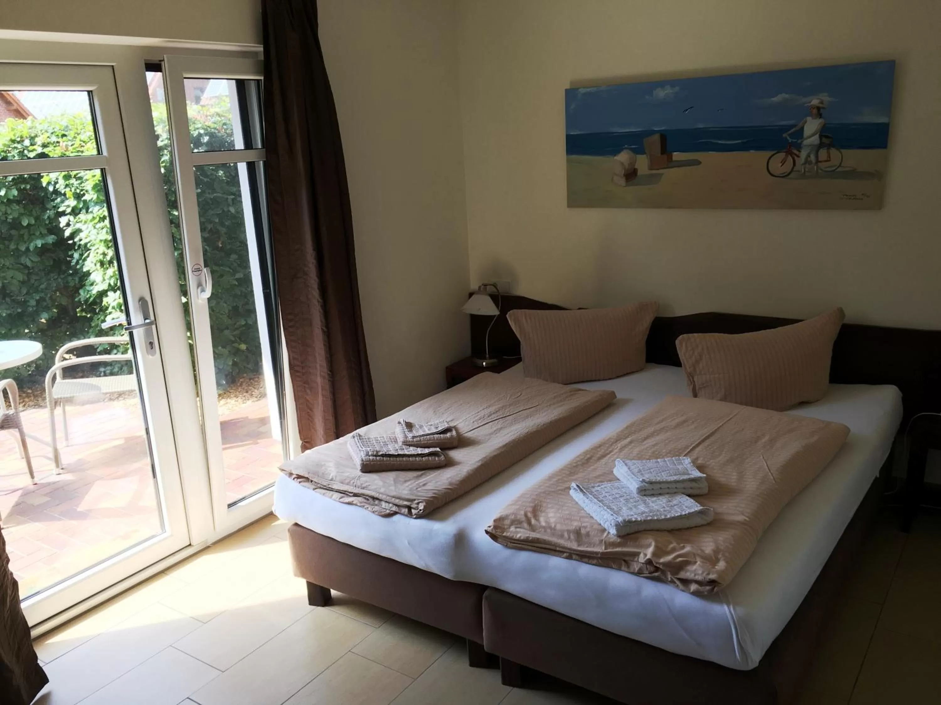 Photo of the whole room, Bed in Usedom Bike Hotel & Suites