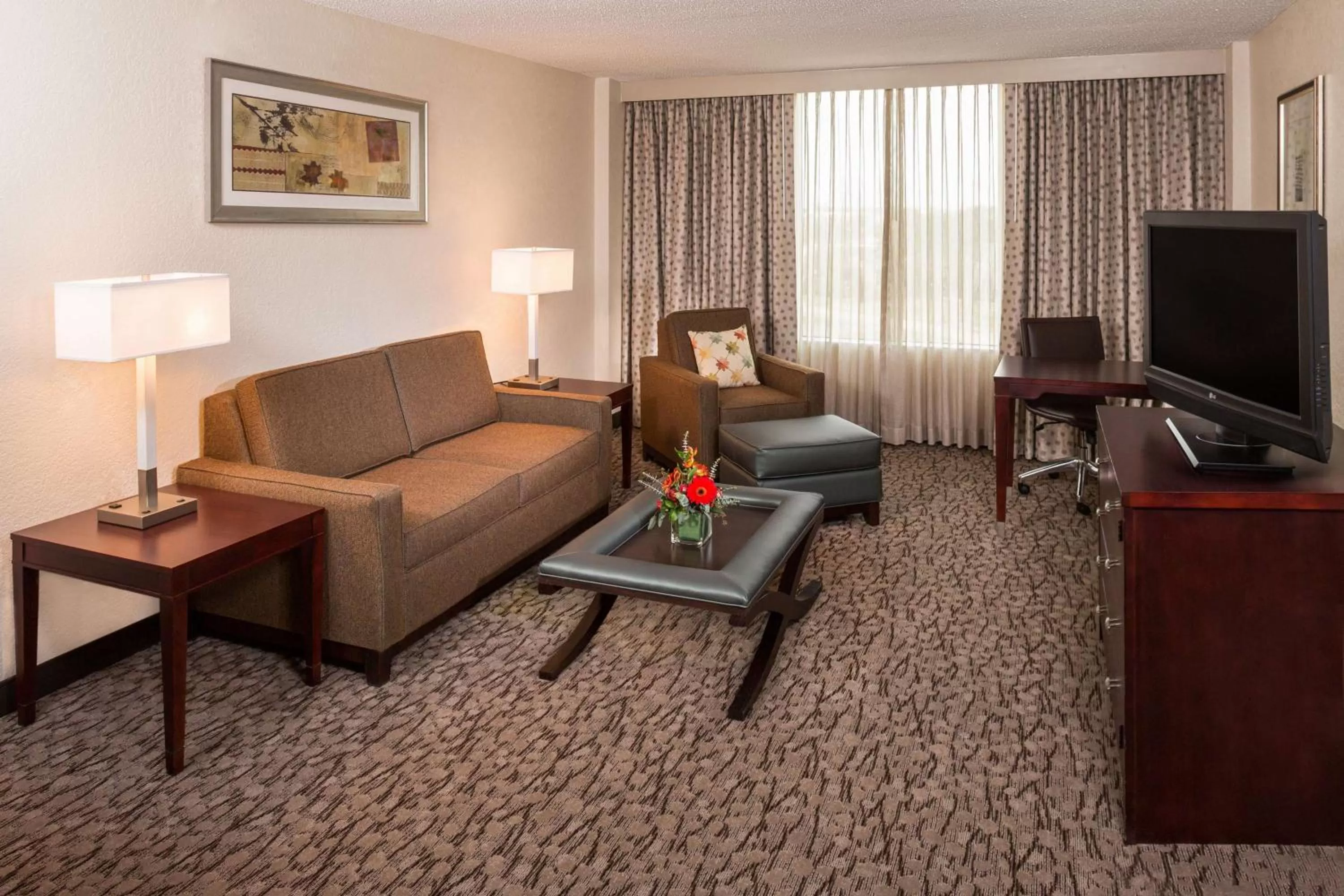 Living room in DoubleTree by Hilton Lafayette