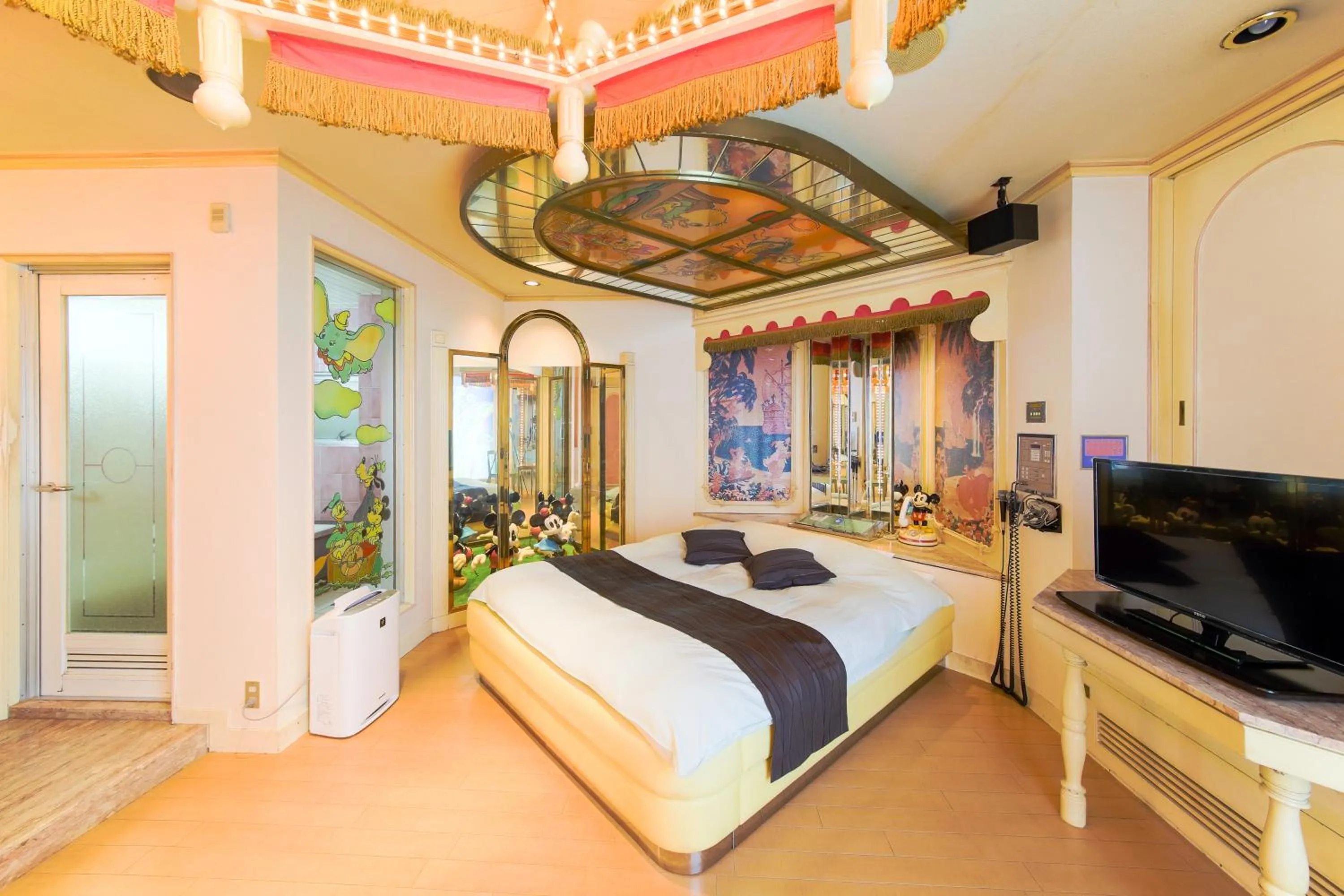 Photo of the whole room, Bed in Hotel Public Jam