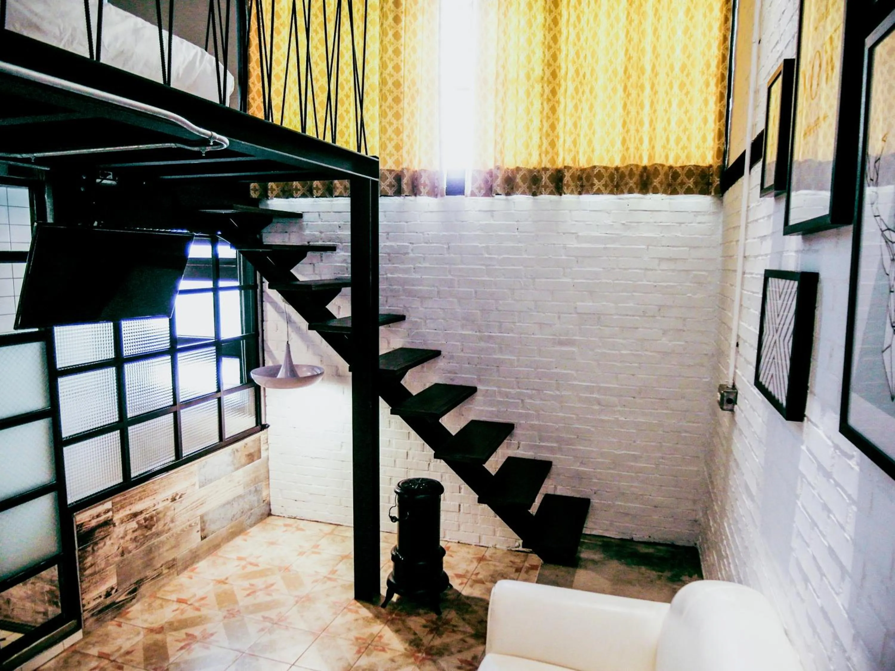 Decorative detail in You Worth Inn