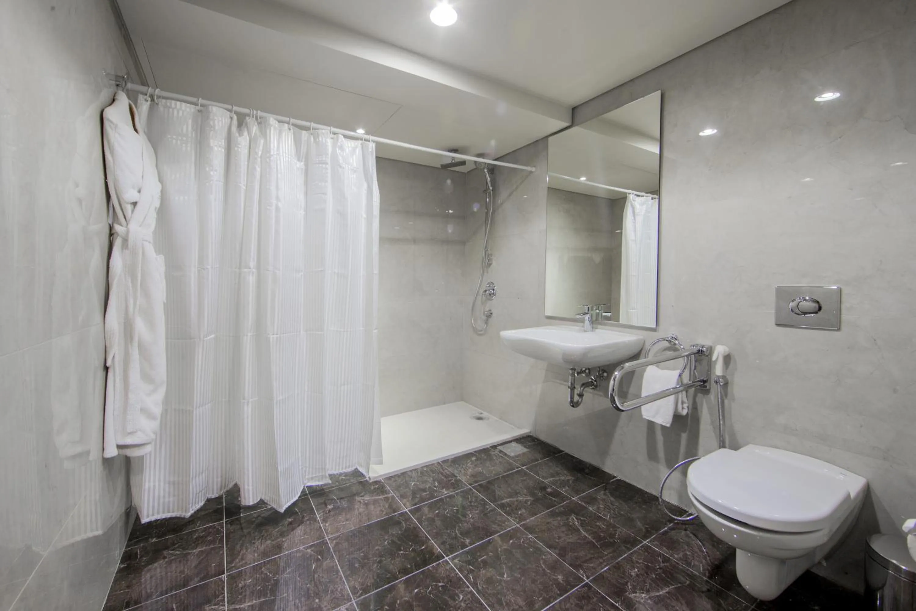 Shower in Gems Hotel