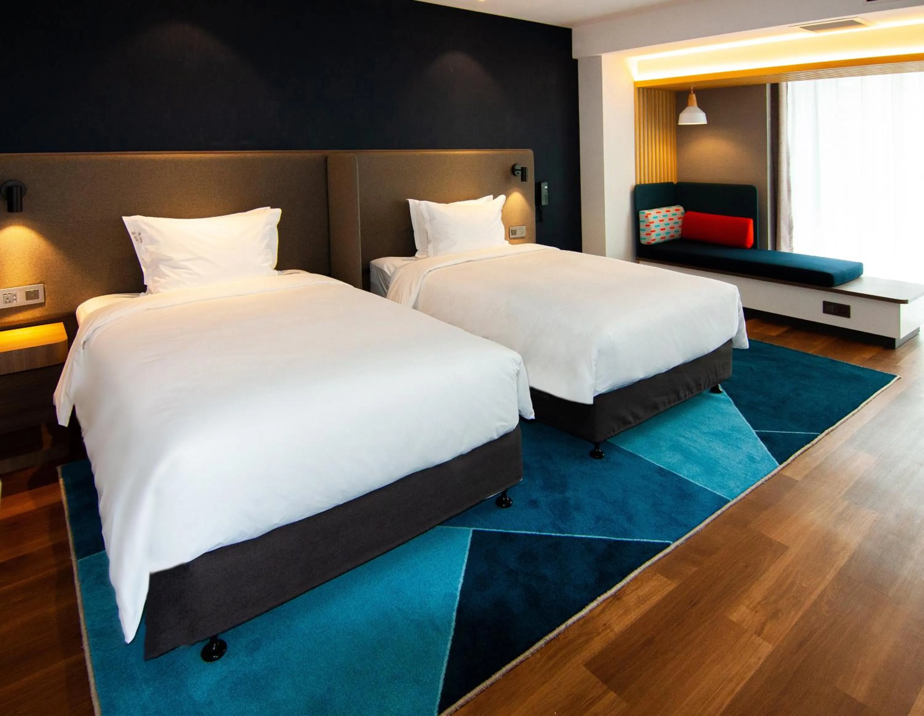 Photo of the whole room, Bed in Holiday Inn Express Tianjin Airport East by IHG