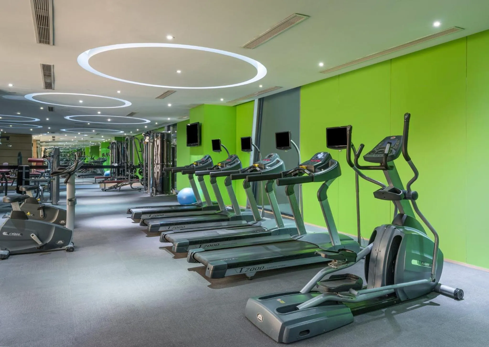 Fitness centre/facilities in Holiday Inn Shanghai Hongqiao West by IHG