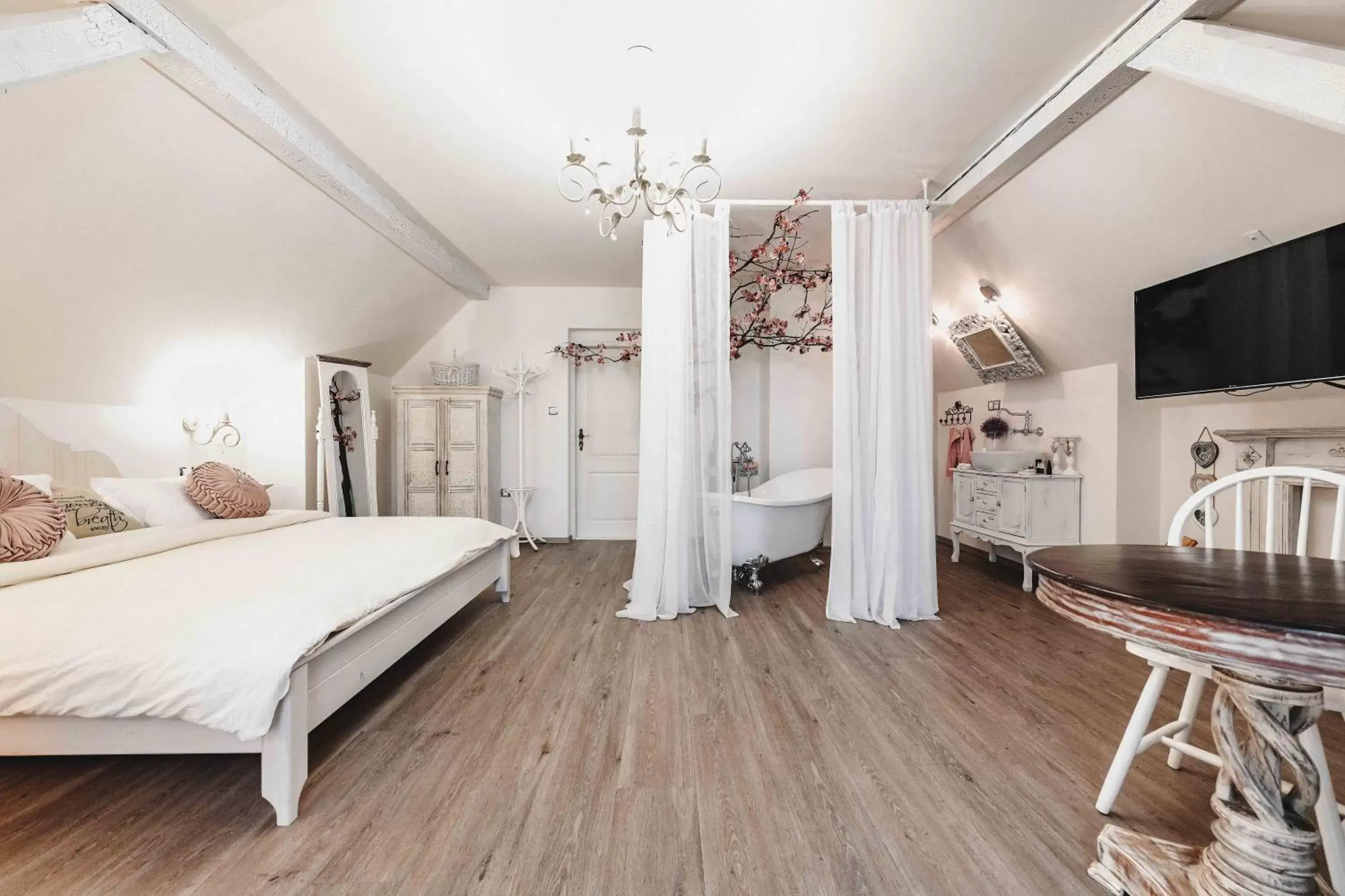 Deluxe Suite in Resort Mlýn Černovice Deluxe Suite in Resort Mlýn Černovice