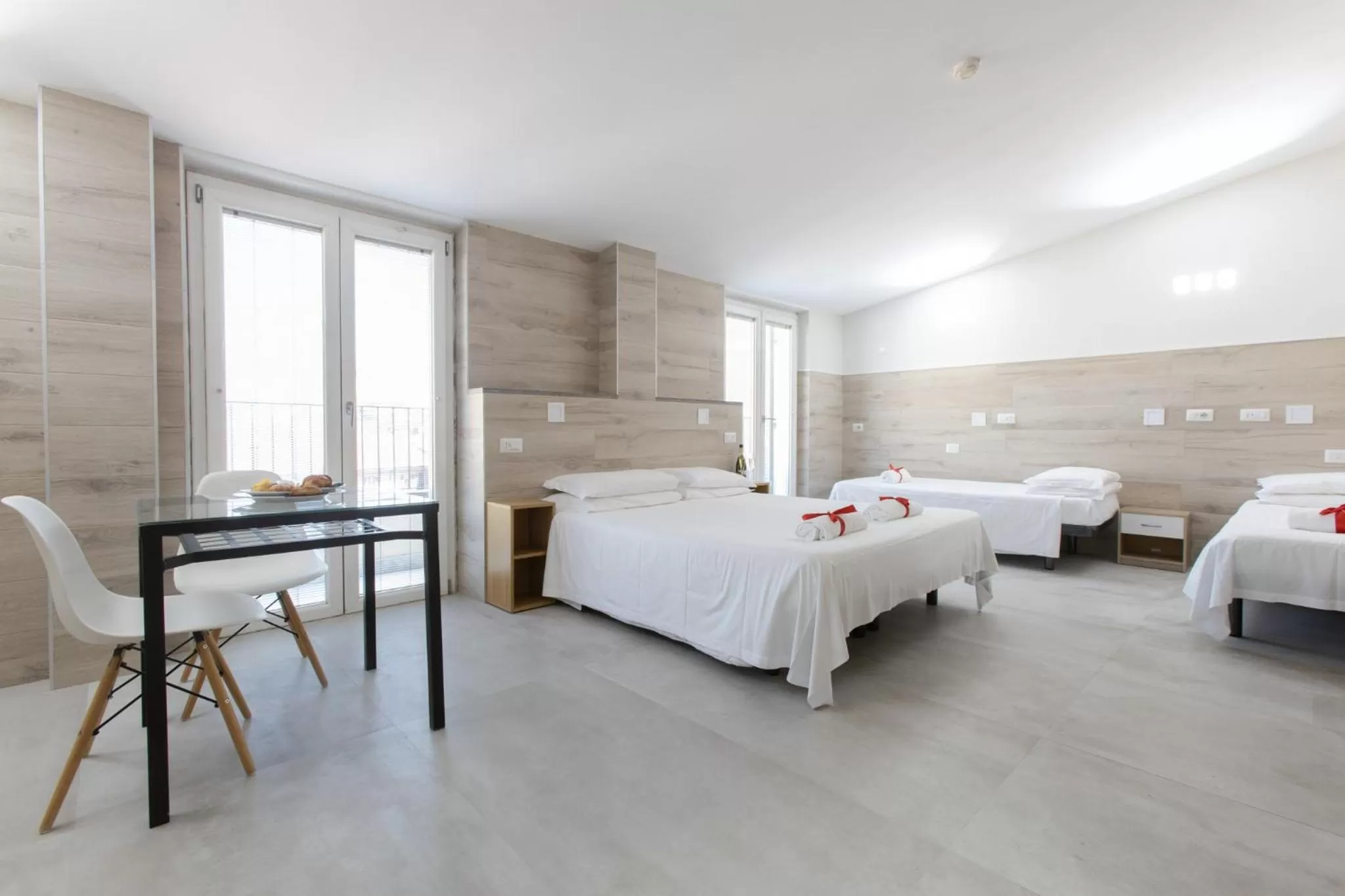 Seating area, Bed in Eurohotel