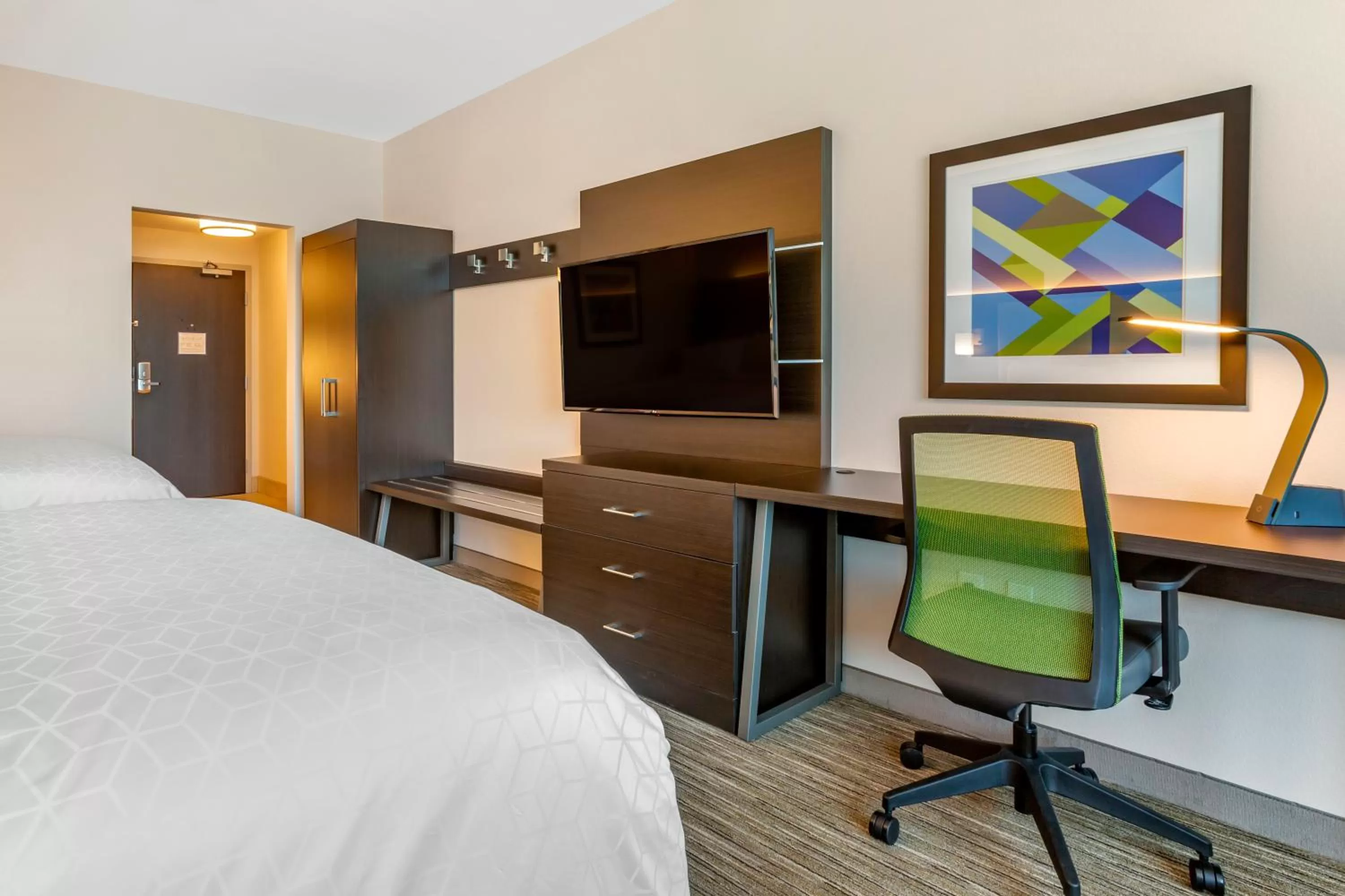 TV and multimedia, Bed in Holiday Inn Express & Suites - Phoenix Dwtn - State Capitol by IHG