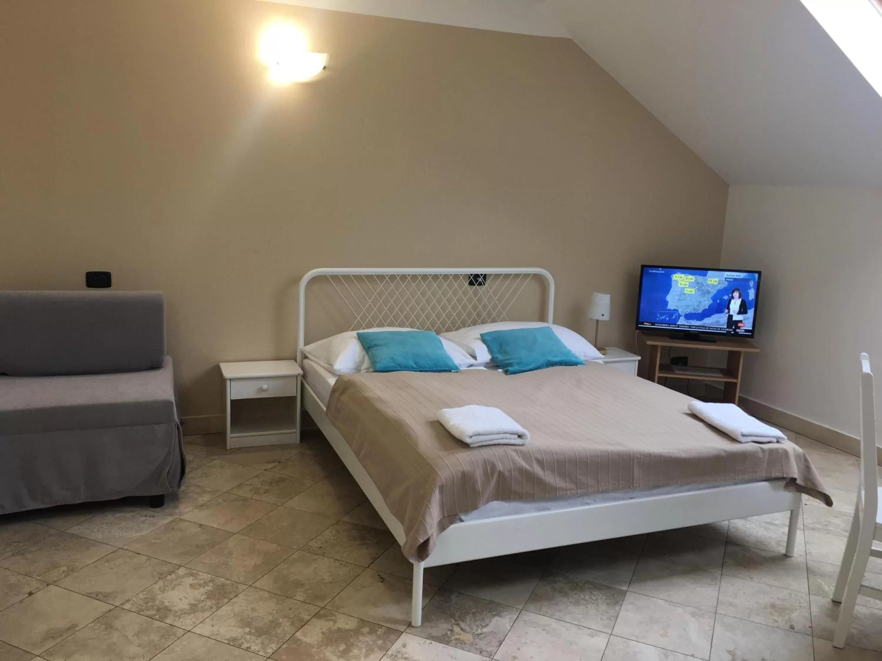 Bed in Legerova 33 Apartments