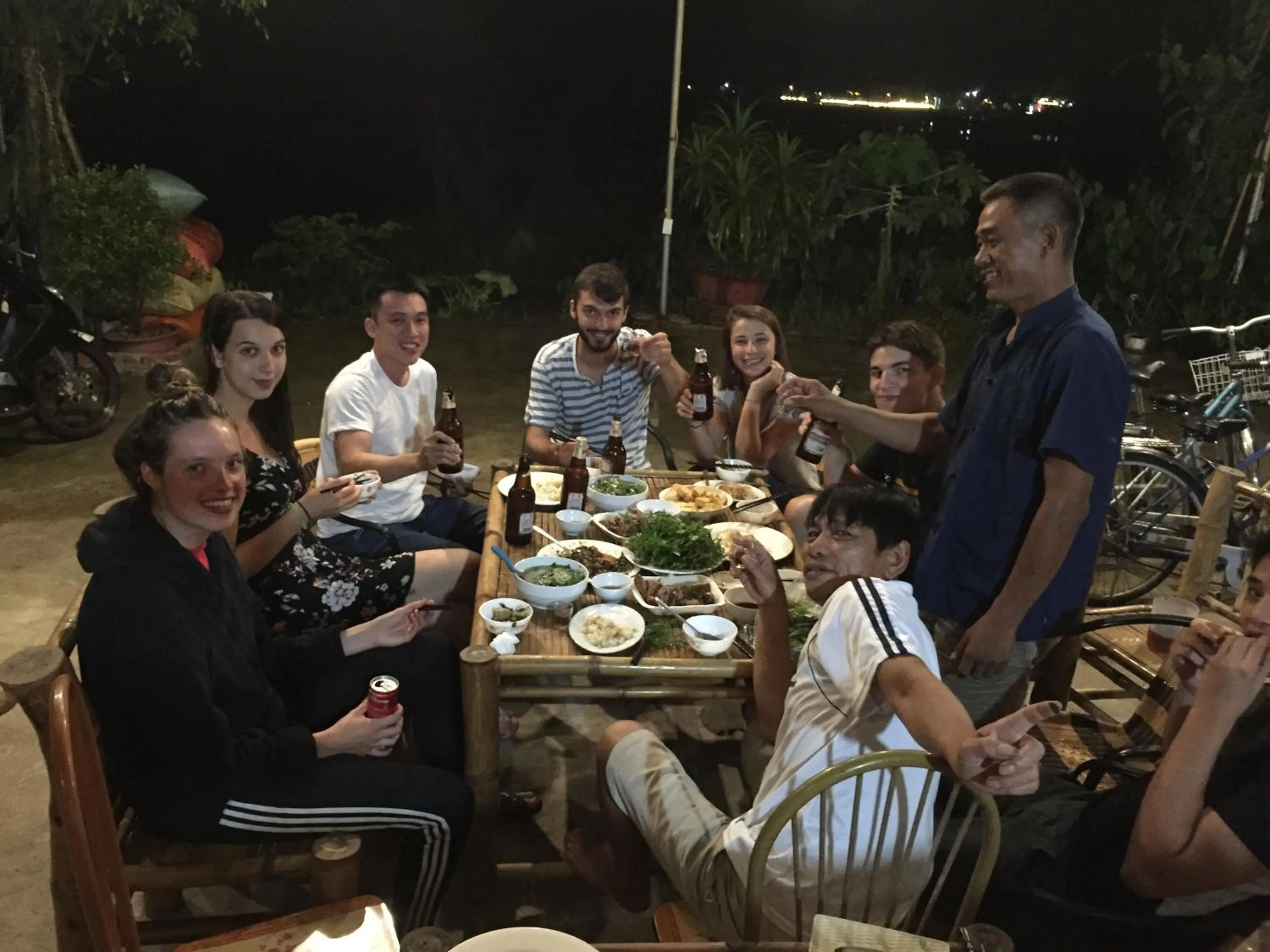 Restaurant/Places to Eat in Tam Coc Mountain View Homestay
