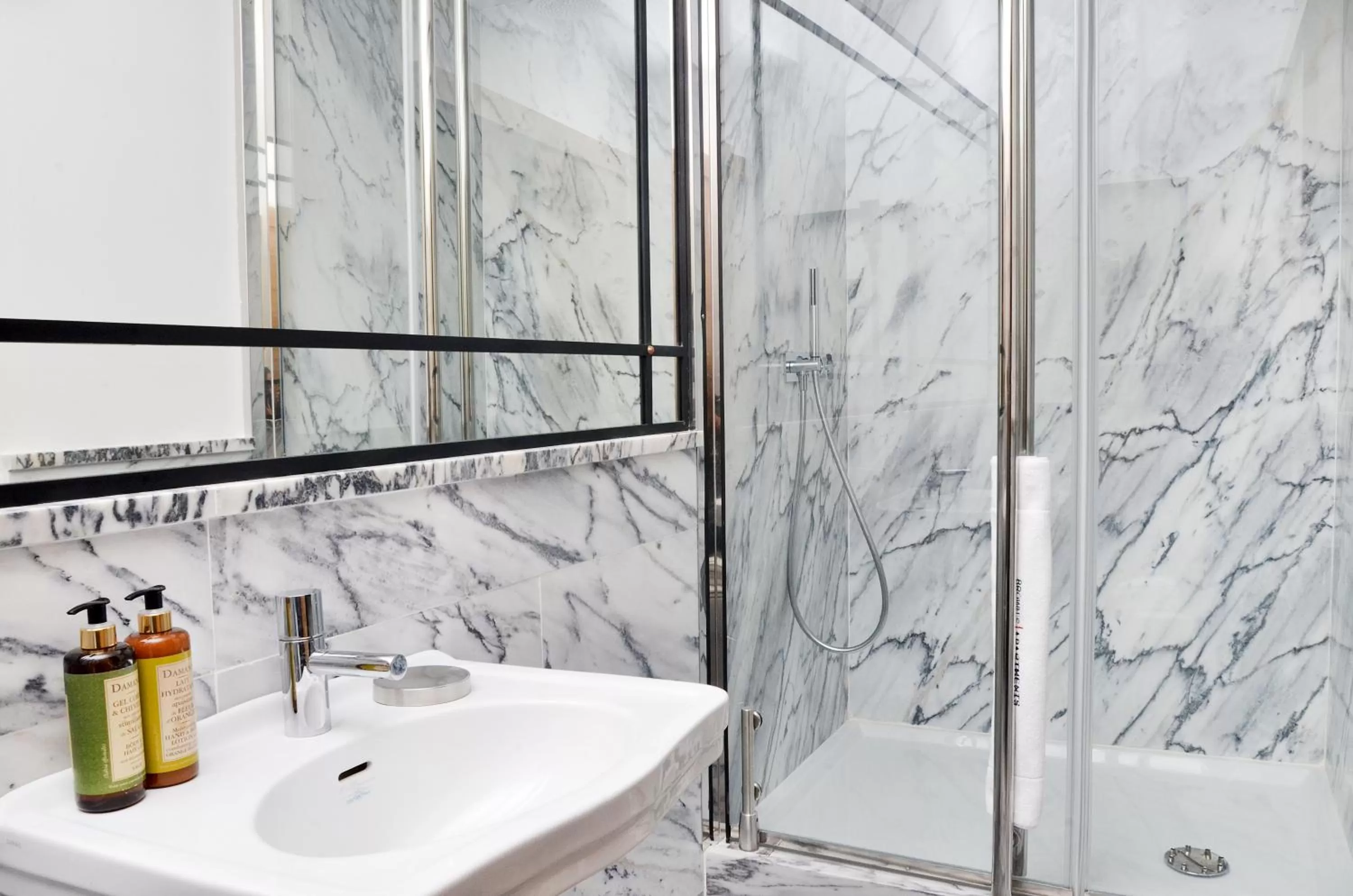 Shower in Browns Boutique Hotel