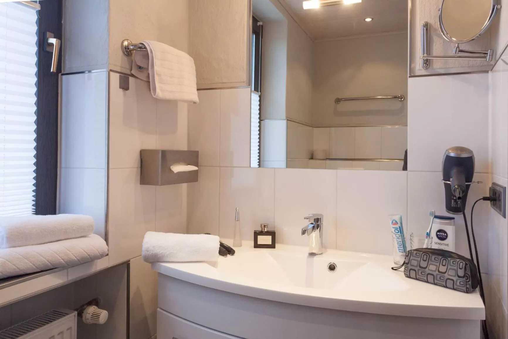 Bathroom in Hotel Garni "Zur Alten Post"