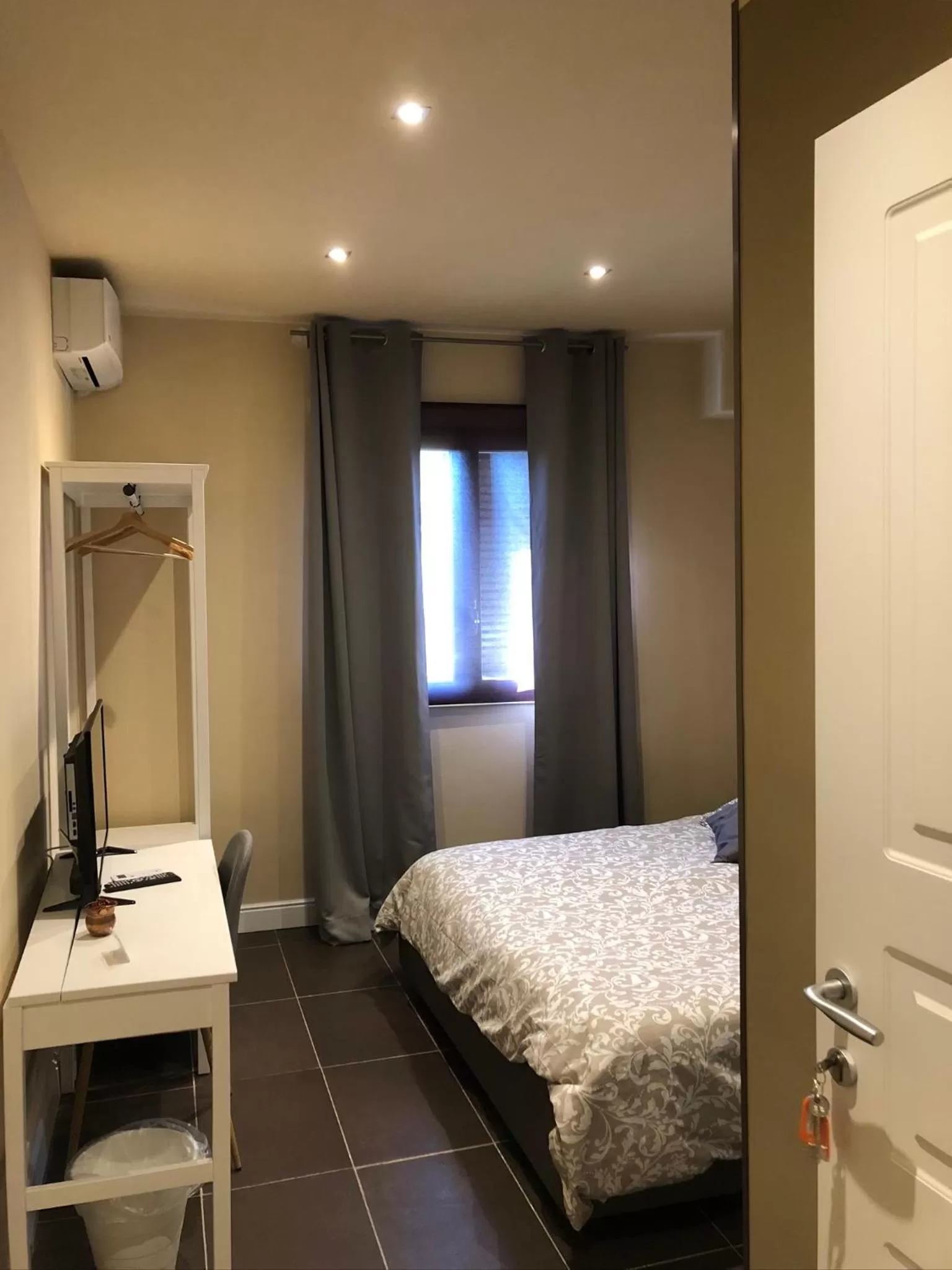 Bathroom in Etna Petit Relais