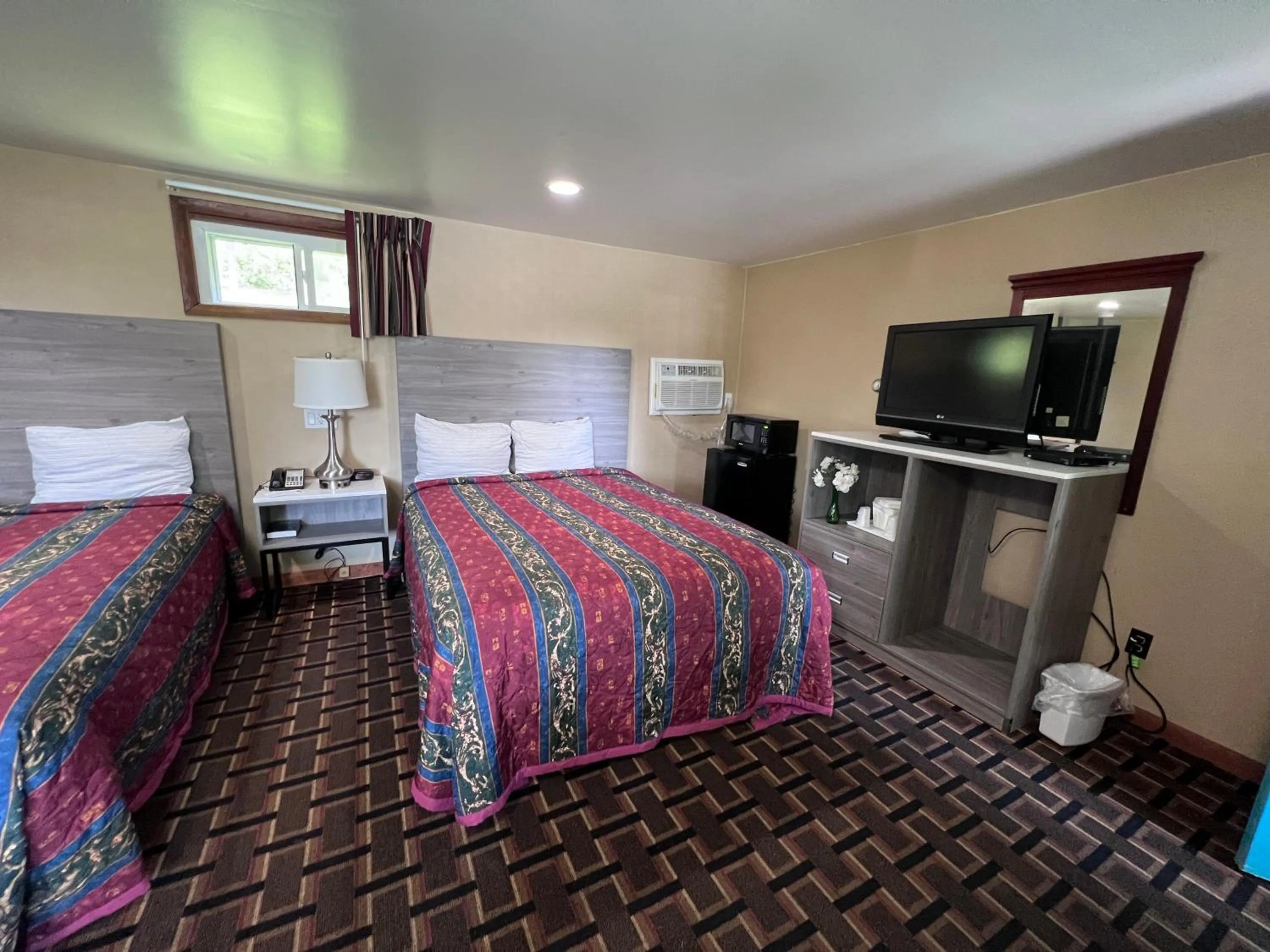 Photo of the whole room, Bed in FairBridge Inn Express Milford