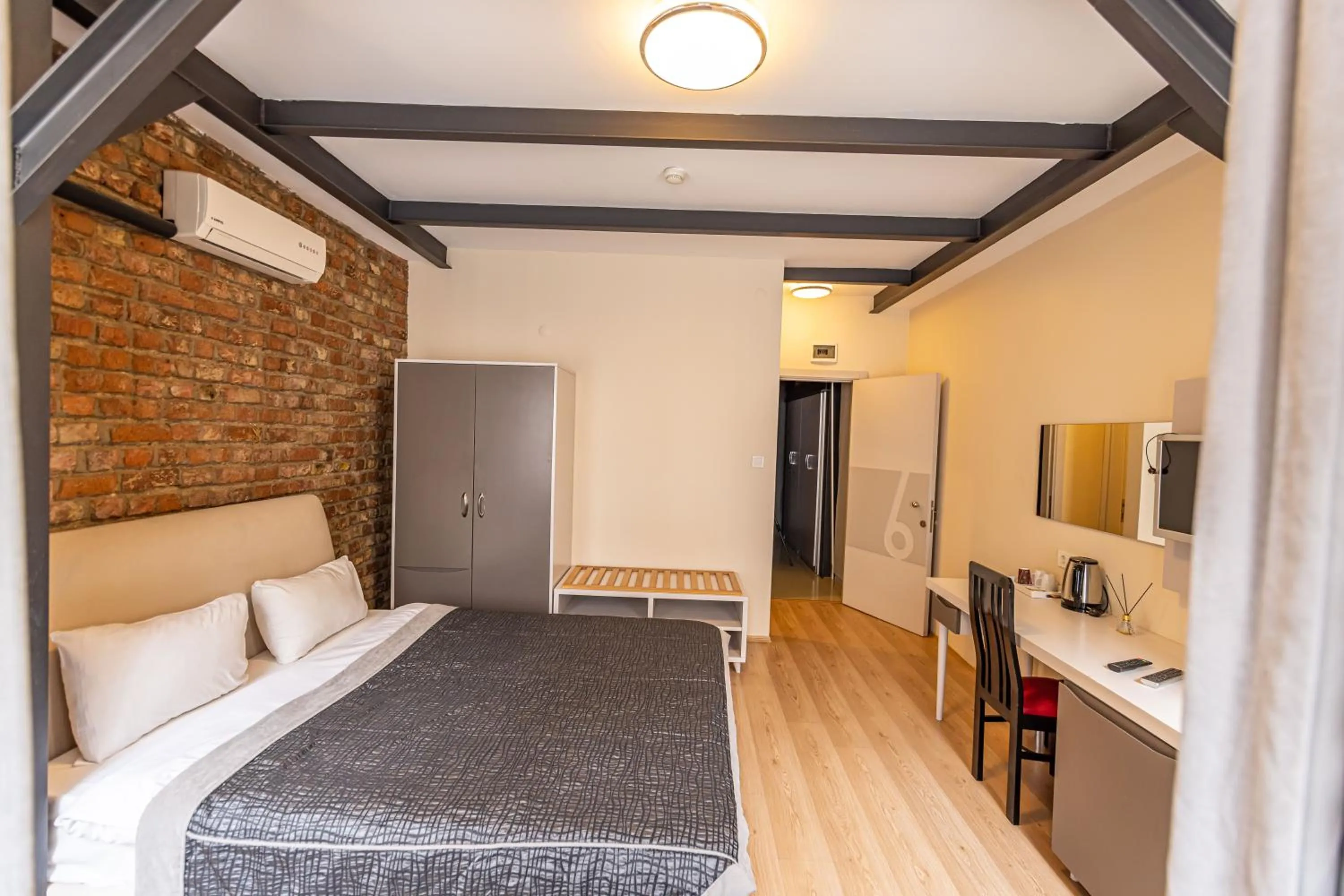 Bedroom, Bed in Calanthe Residence