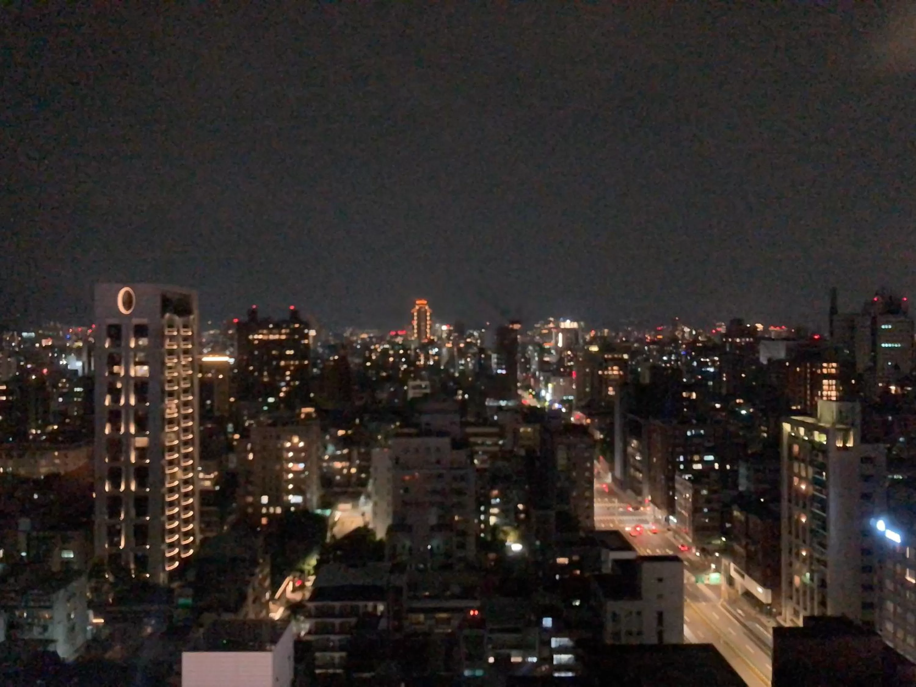 City view in Hotel Gracery Taipei