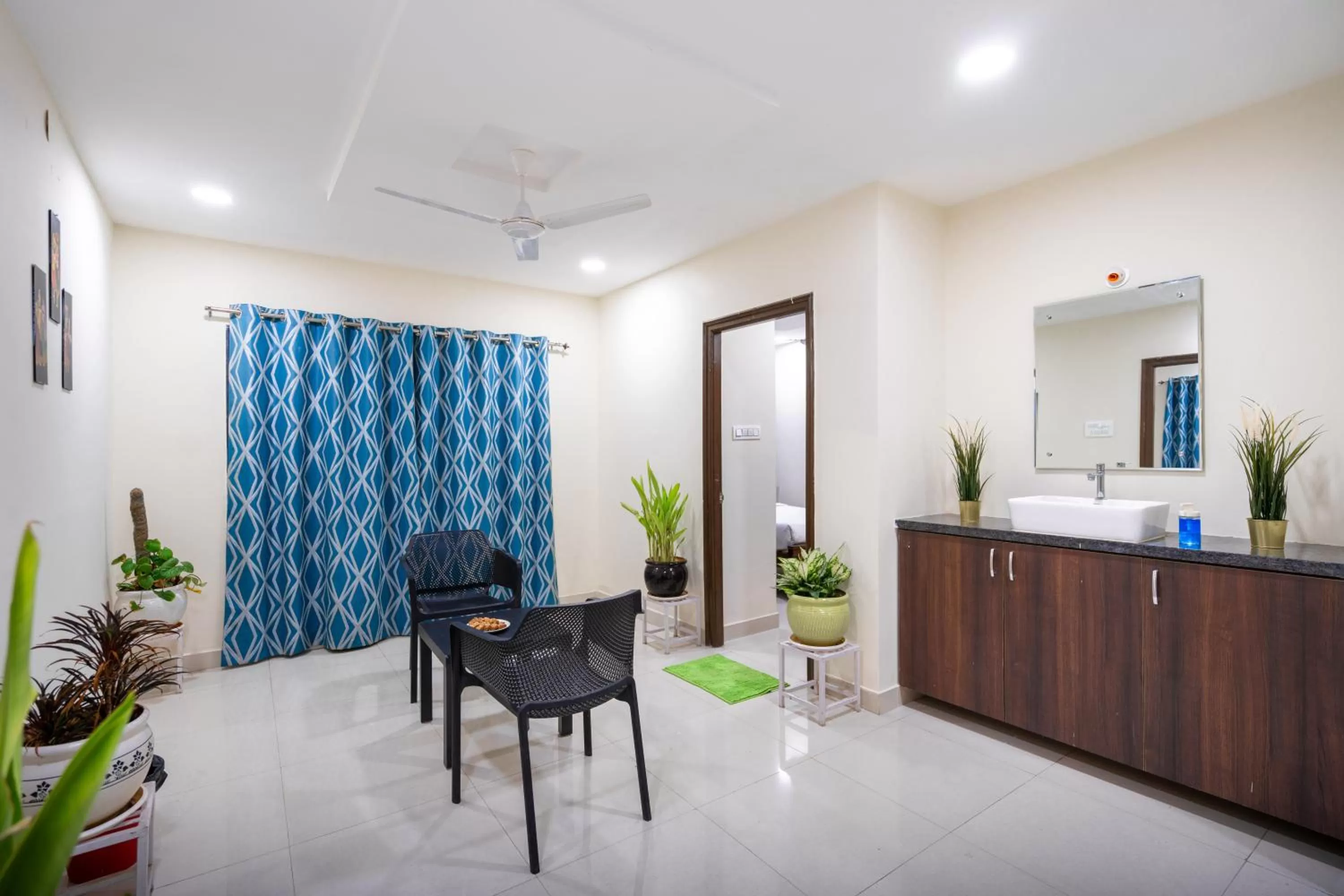 Living room in Hotel Voila Atnest Suites Kokapet, Business Hotel