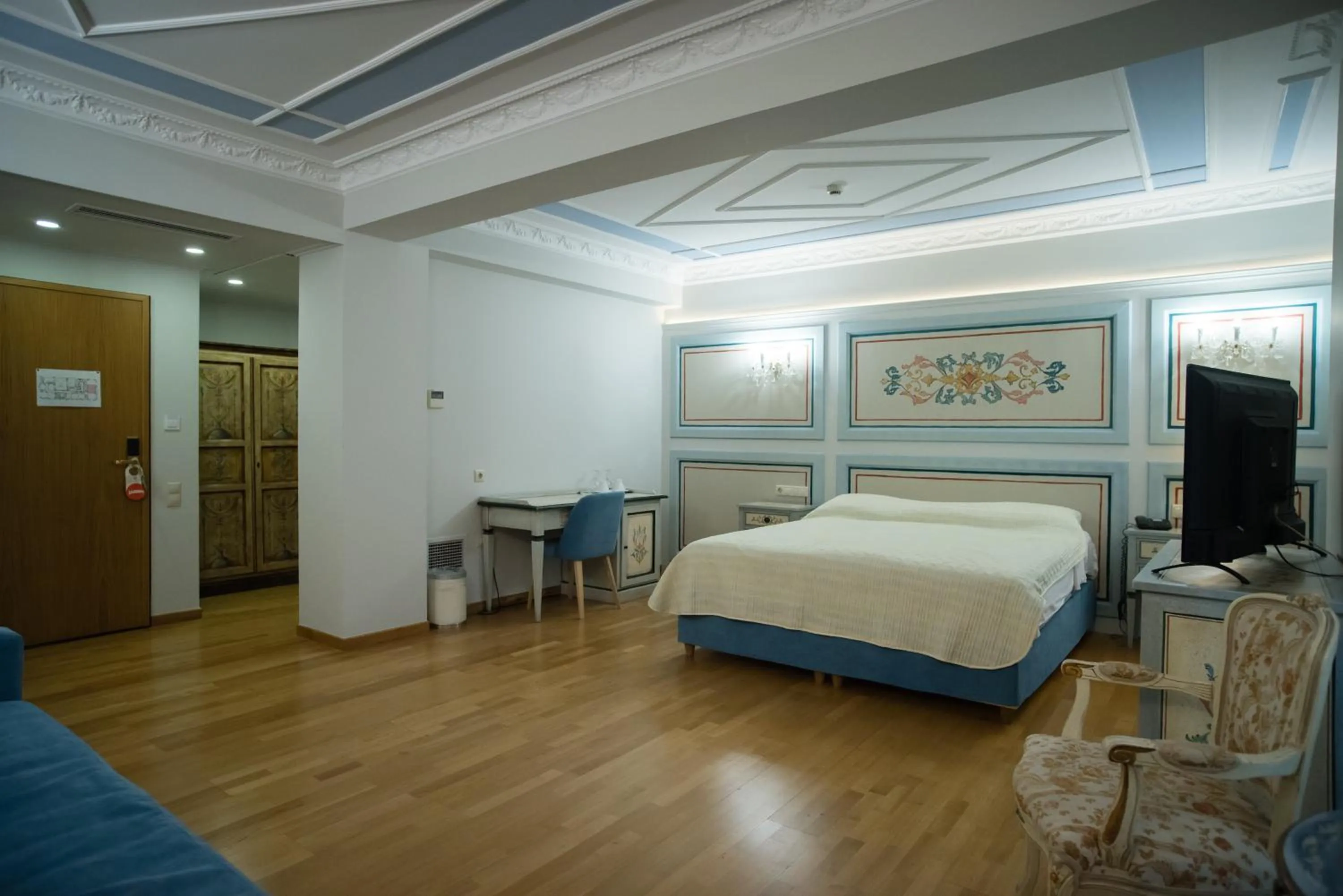 Bedroom, Bed in Byzantino Hotel
