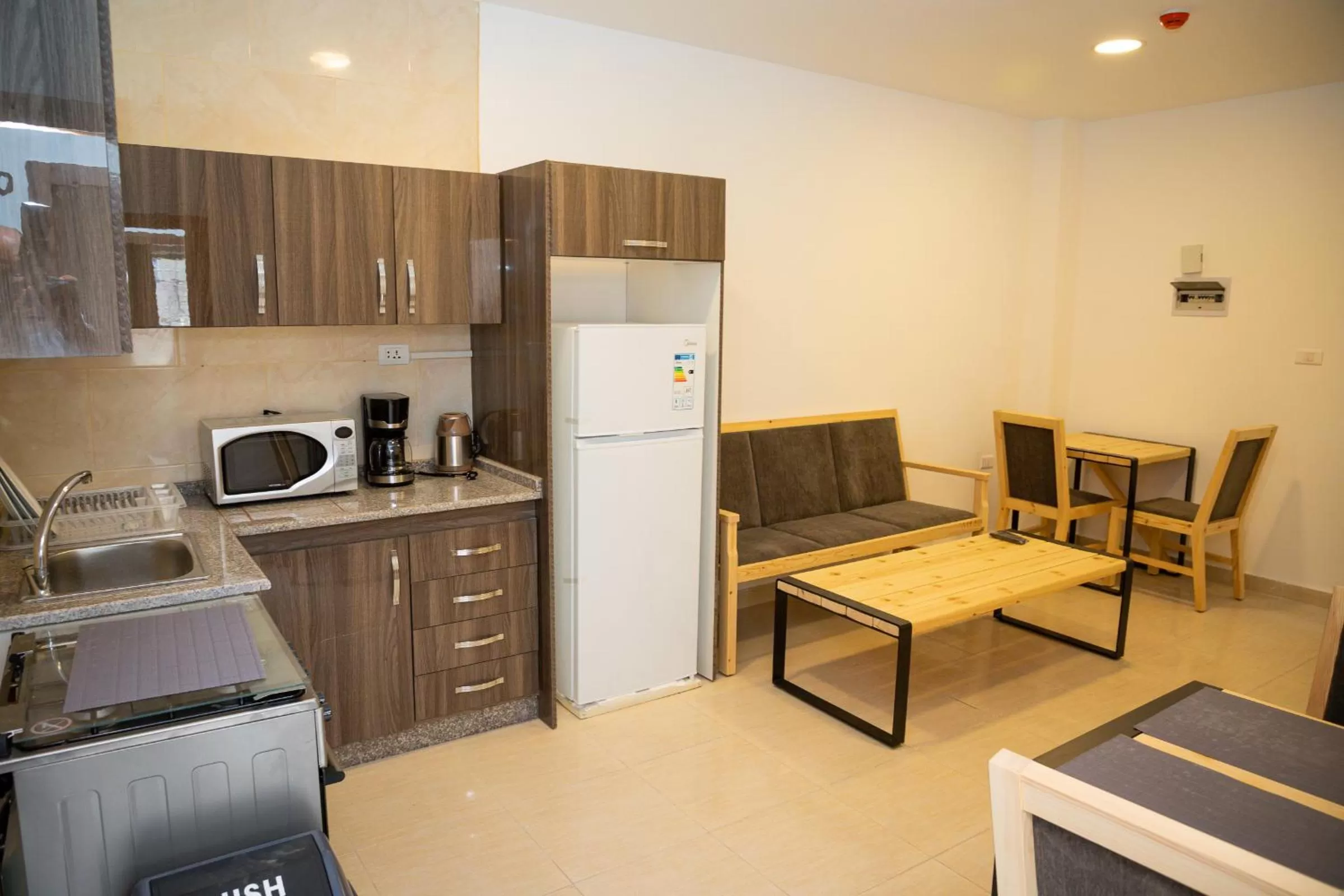 Kitchen or kitchenette in Dali House