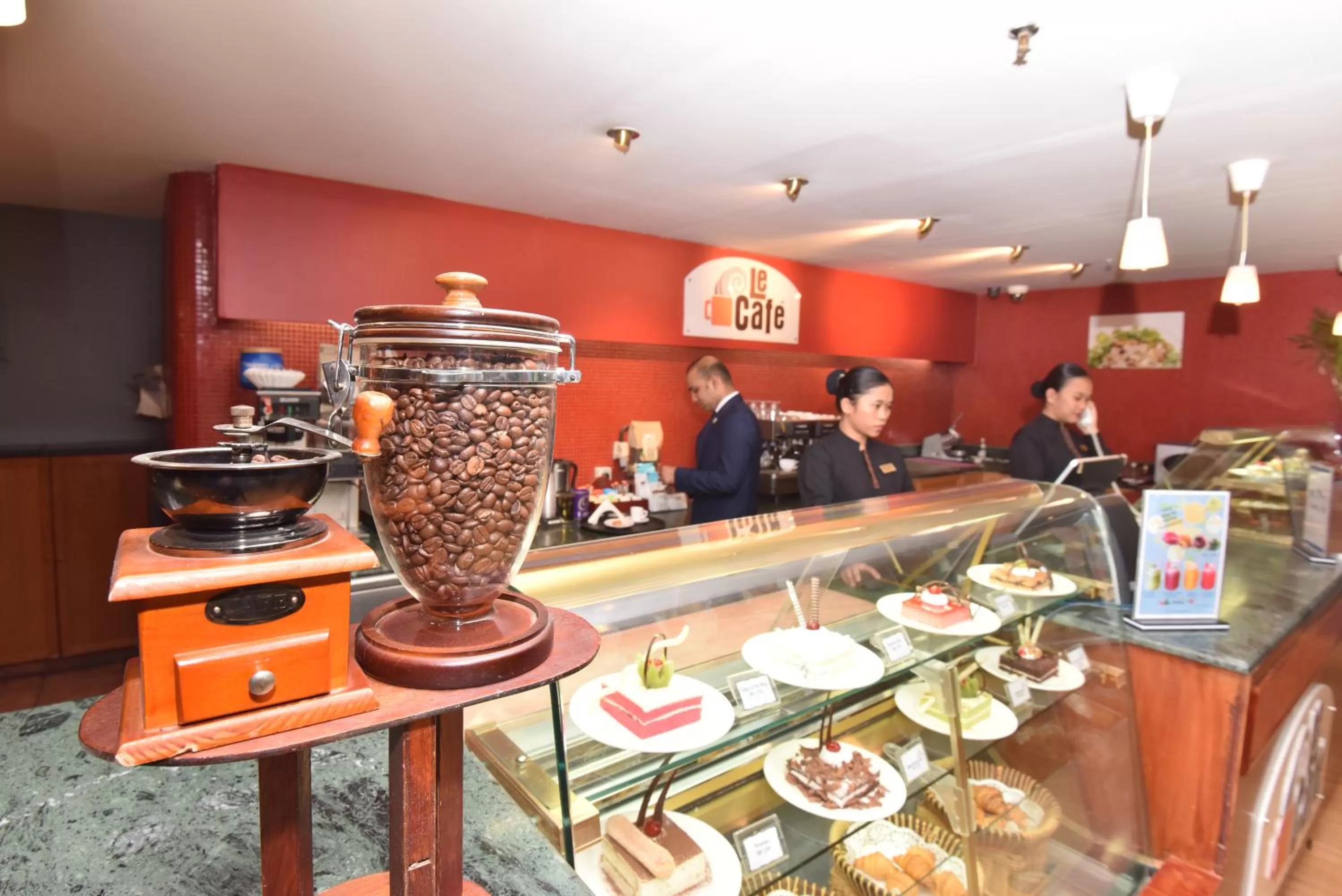 Coffee/tea facilities in Inn & Go Kuwait Plaza