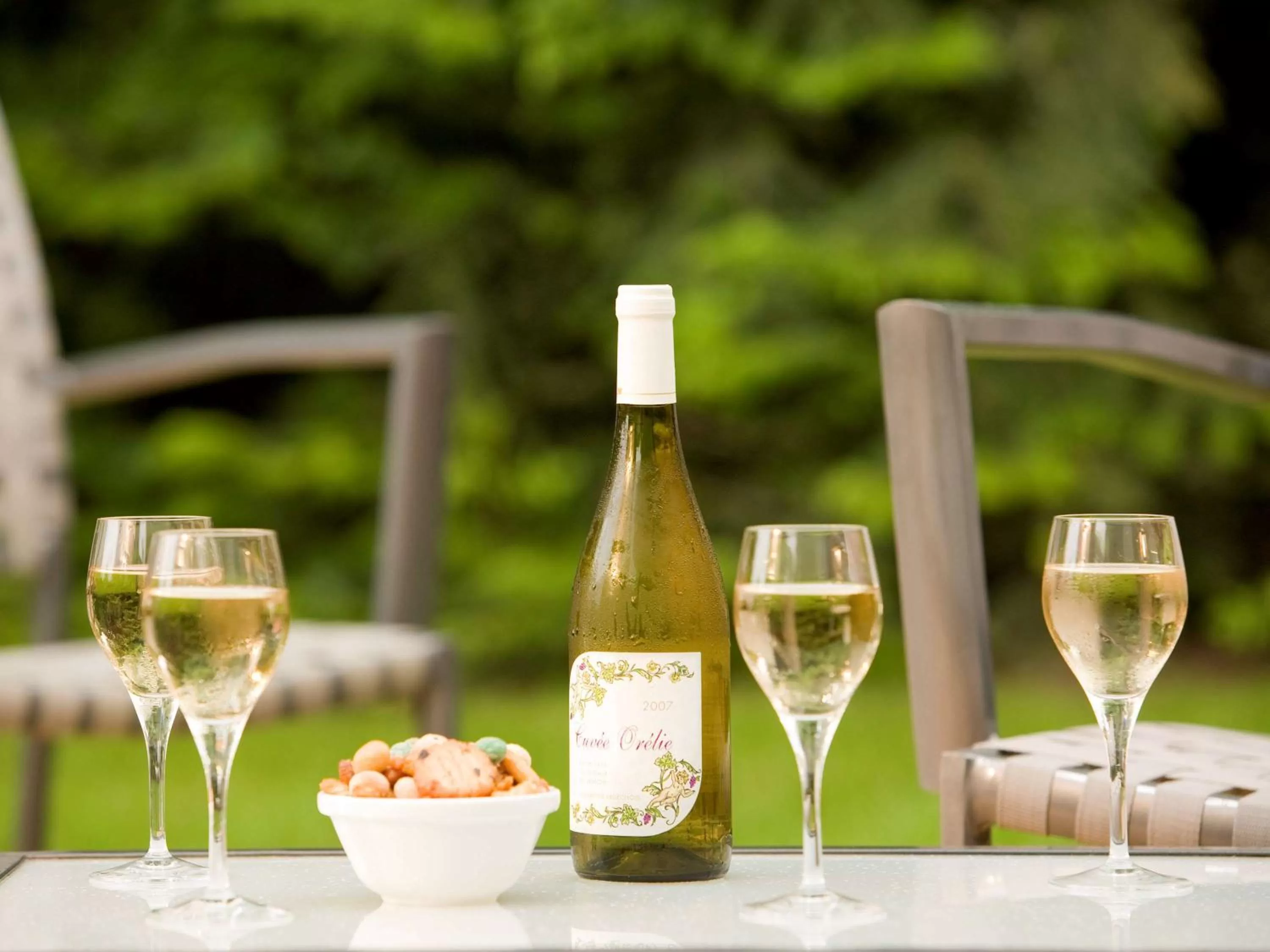 Lounge or bar in Mercure Bourg En Bresse