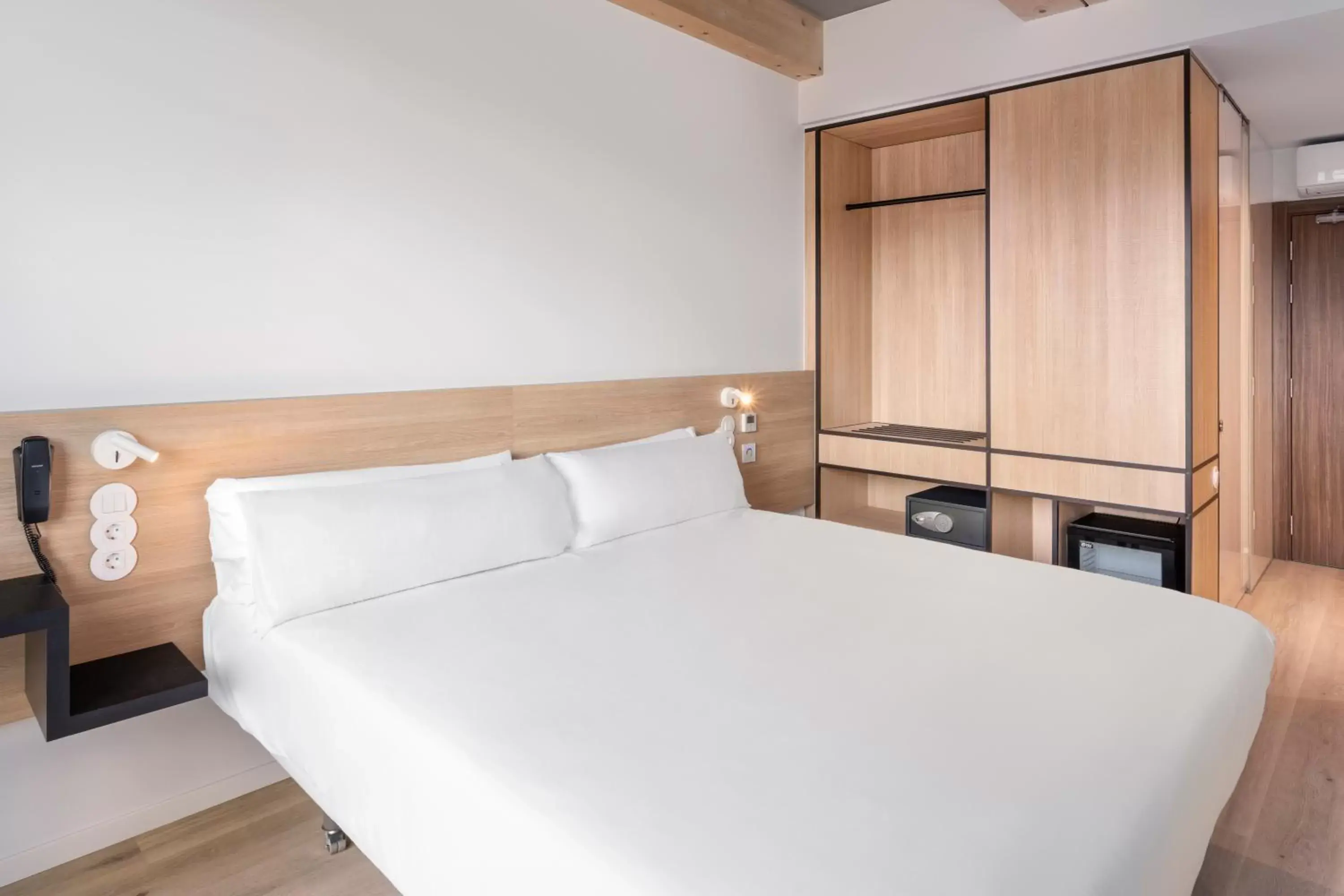 Double Room in B&B HOTEL Guimarães Double Room in B&B HOTEL Guimarães