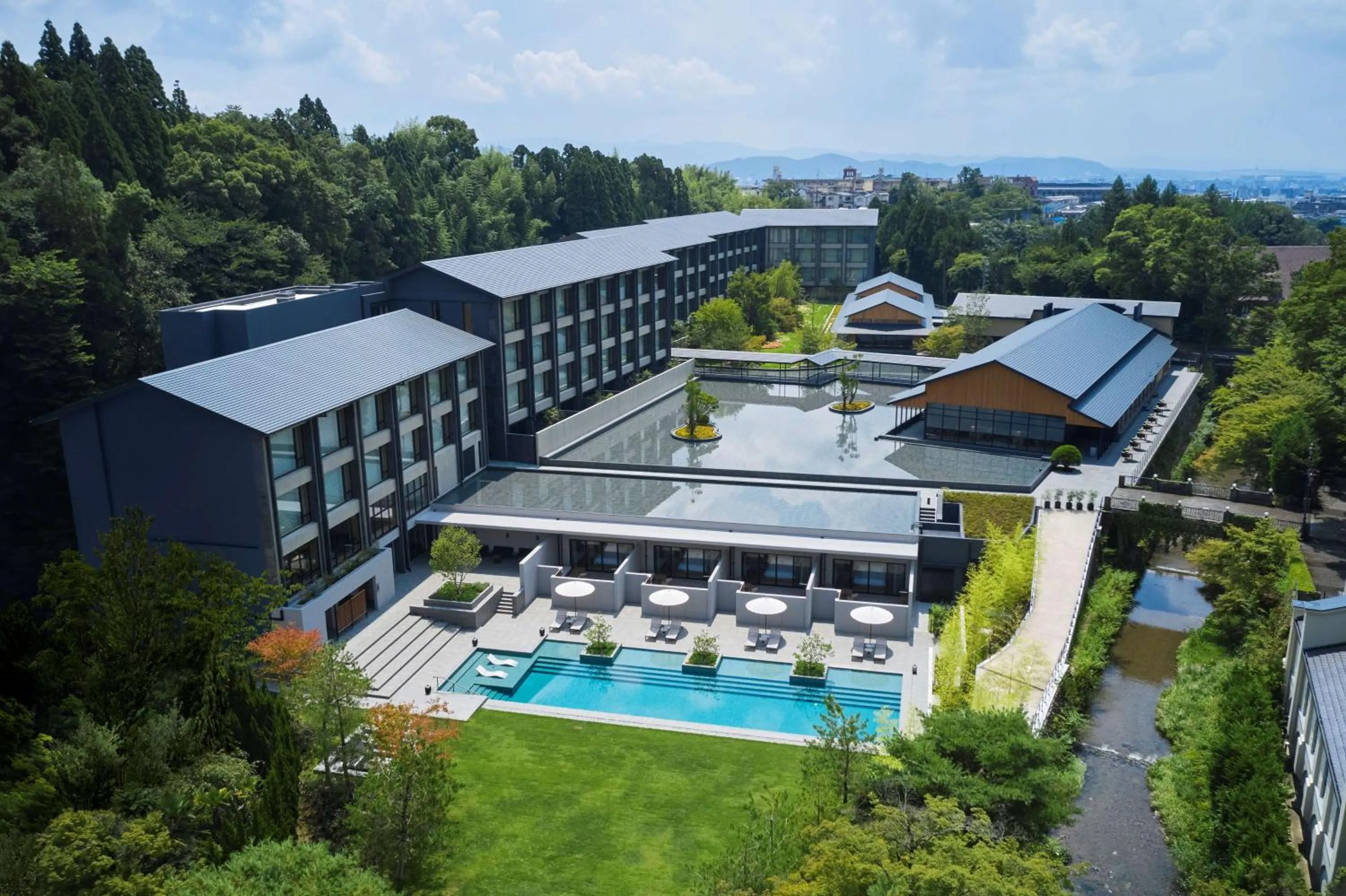 ROKU KYOTO, LXR Hotels & Resorts by Hilton